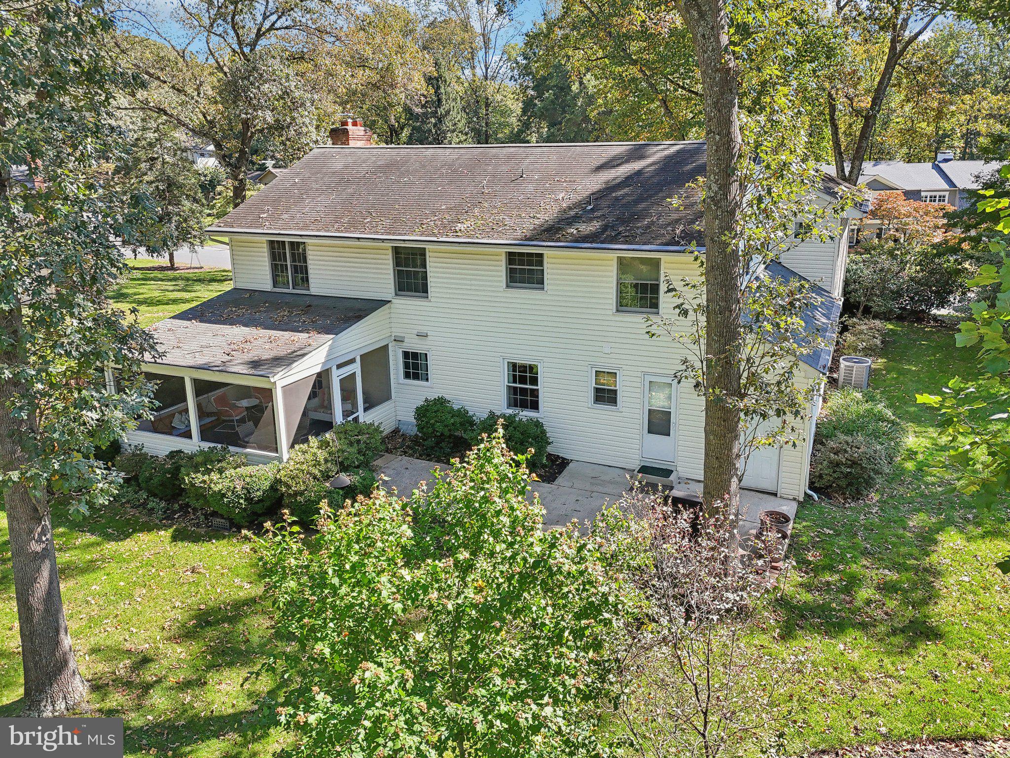 404 SAINT IVES DRIVE