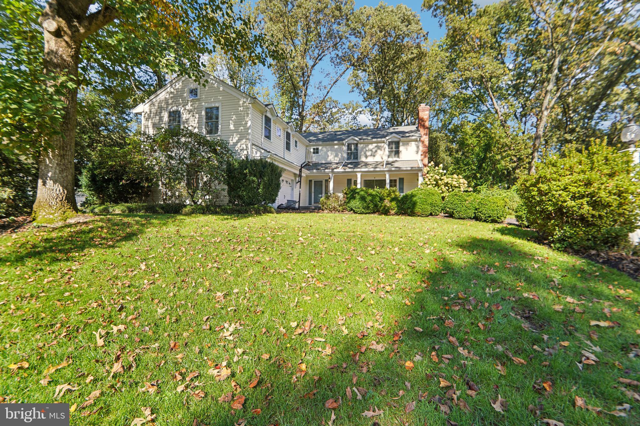 404 SAINT IVES DRIVE