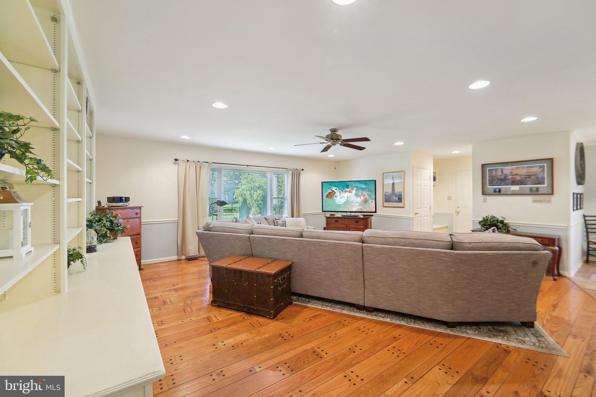 404 SAINT IVES DRIVE
