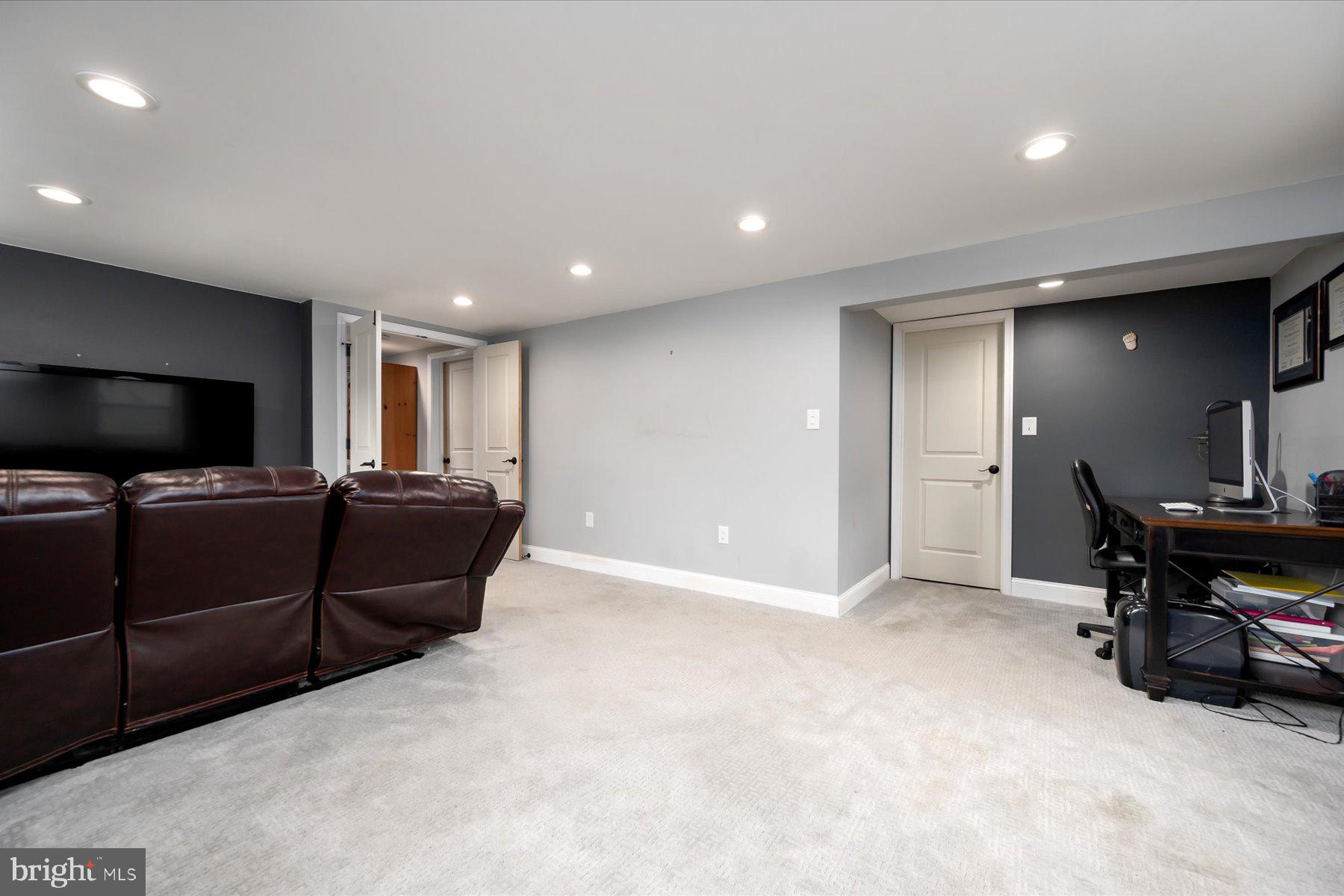 1119 WILSON DRIVE