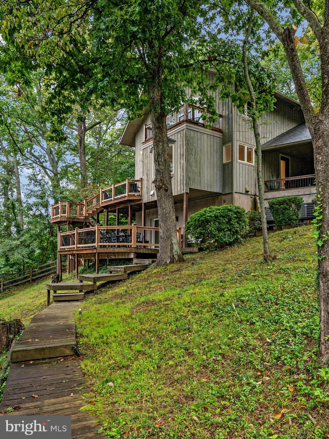 26 FITZGERALD DRIVE