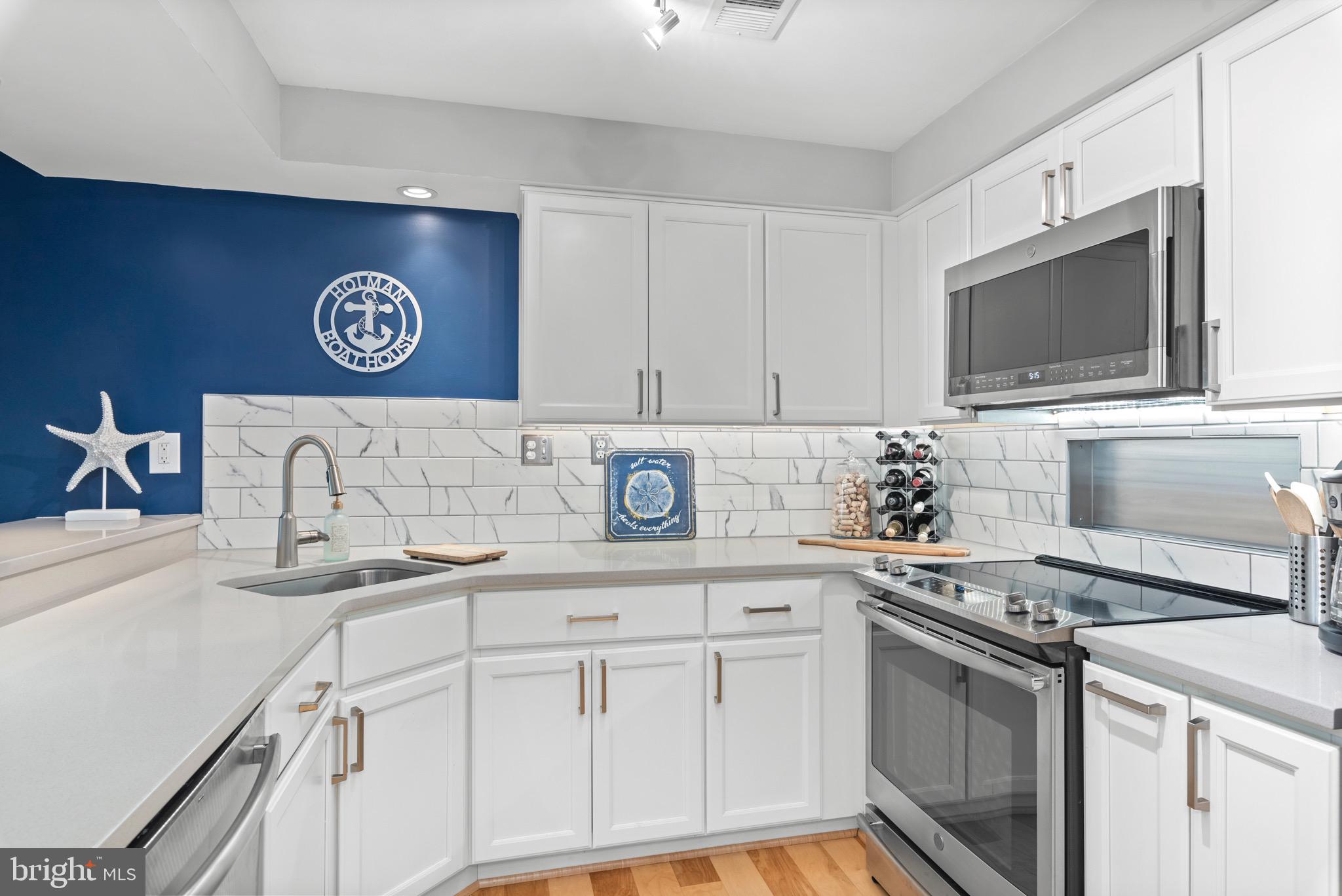 1142 LAKE HERON DRIVE 2A