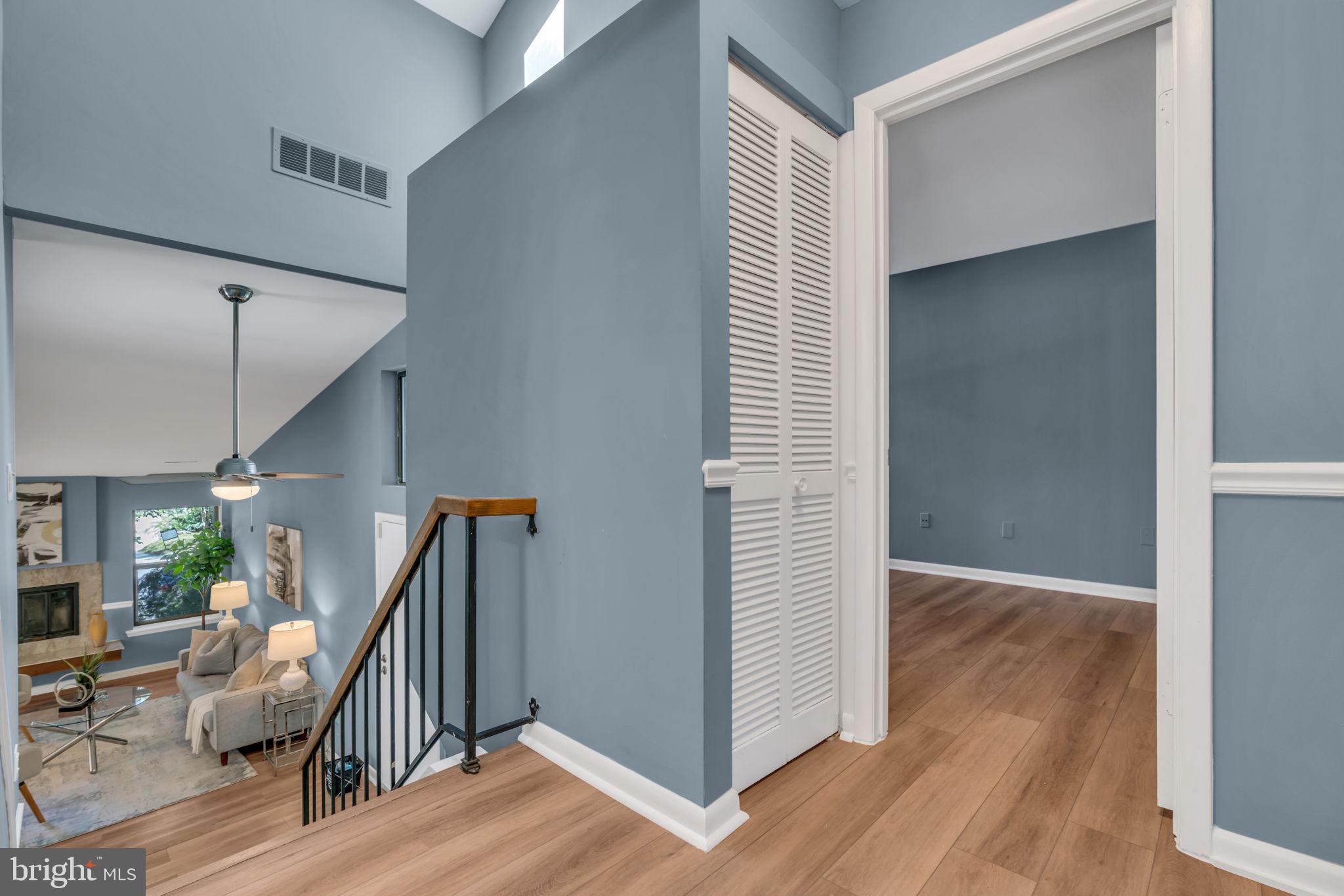 1817 GLADE COURT