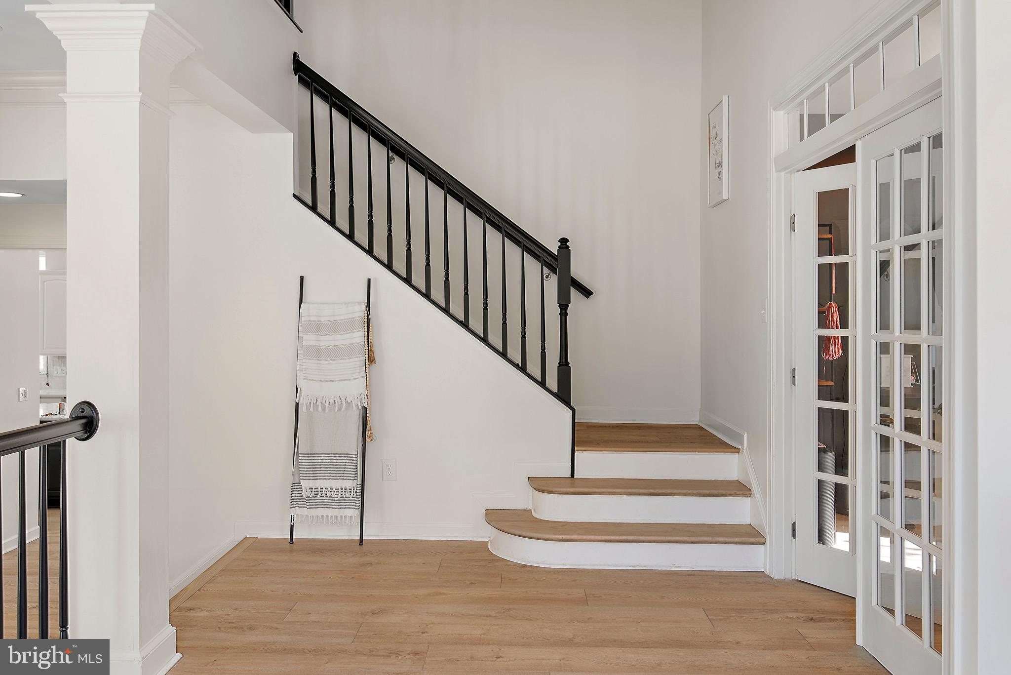 212 BOWEN COURT