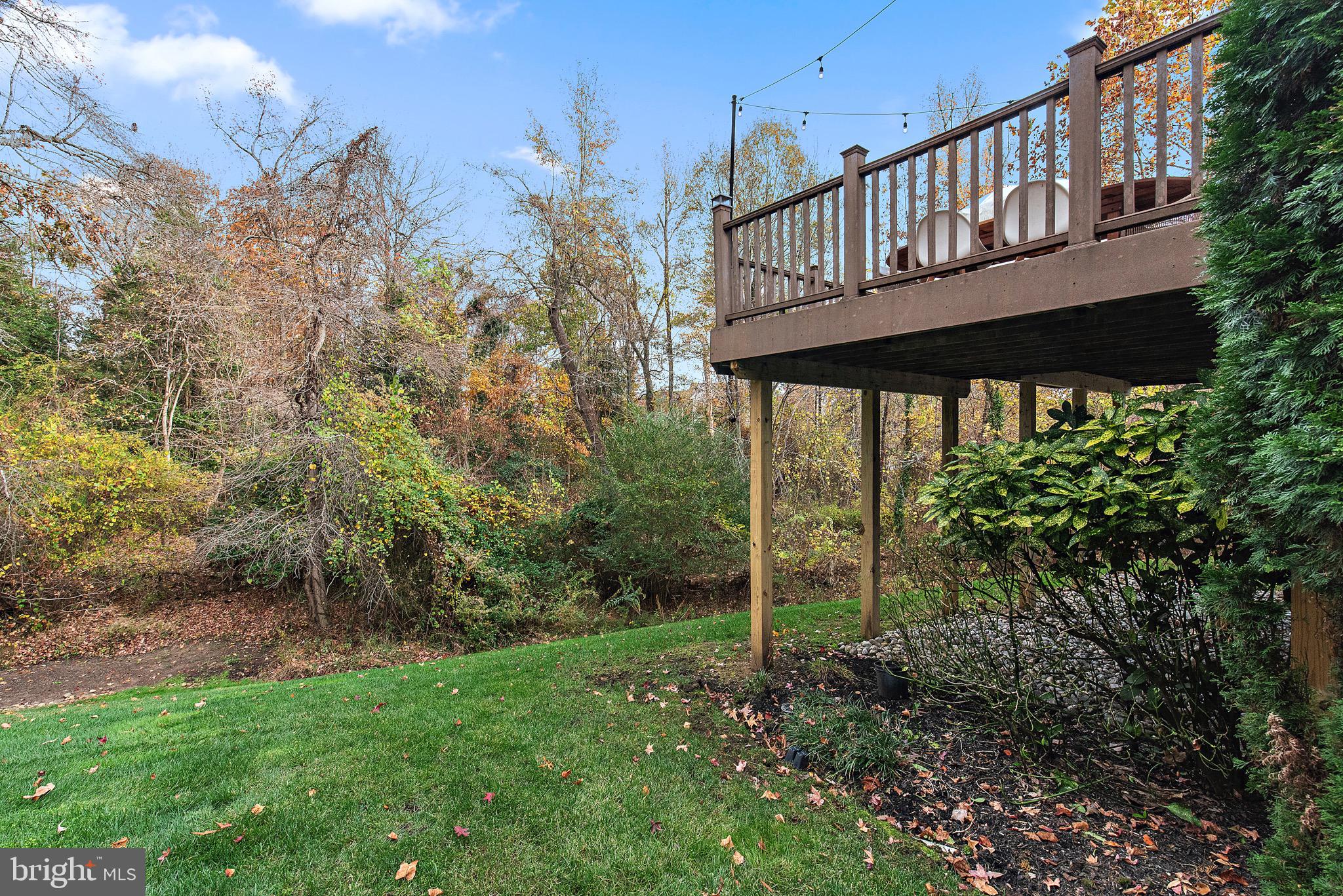 212 BOWEN COURT
