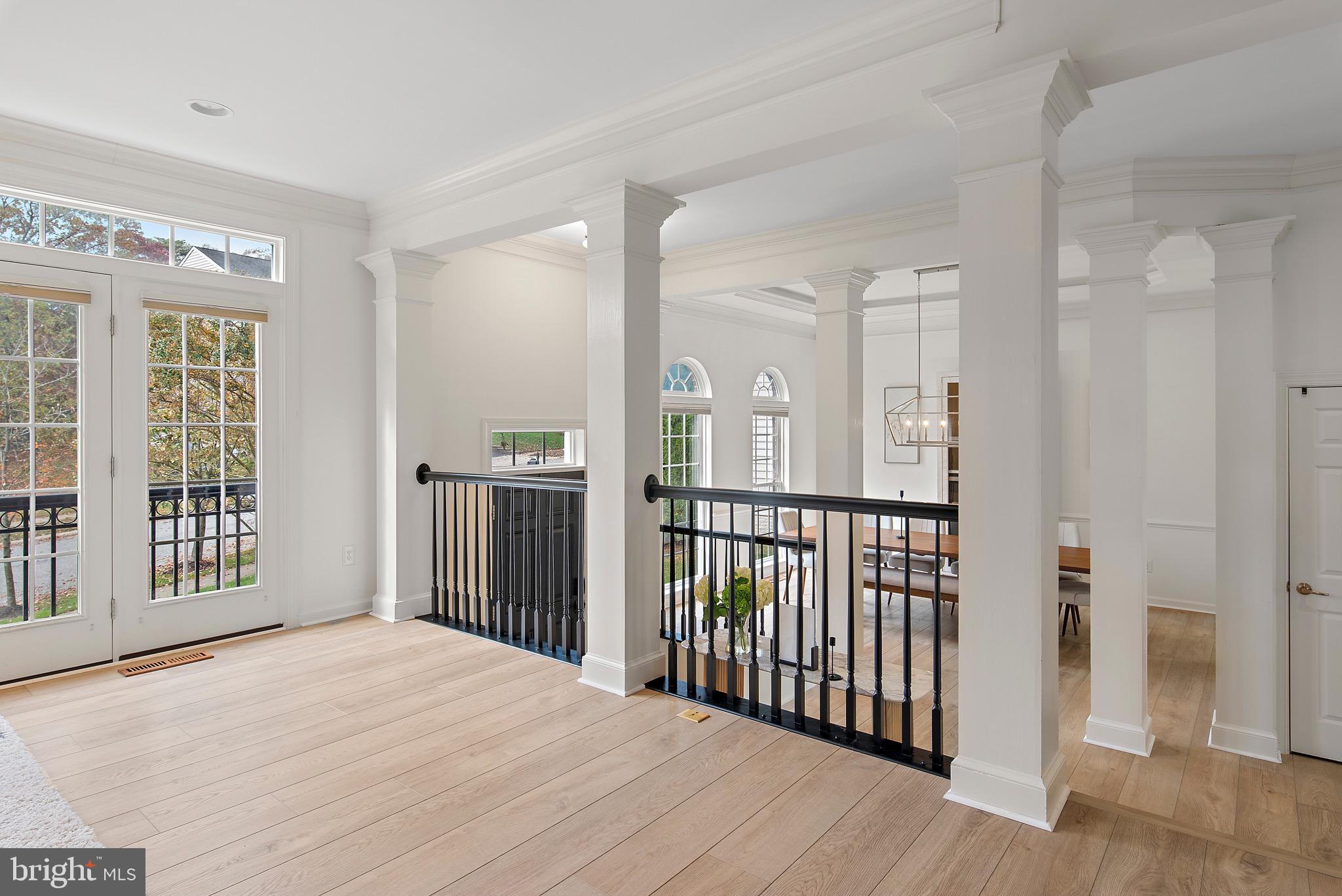 212 BOWEN COURT