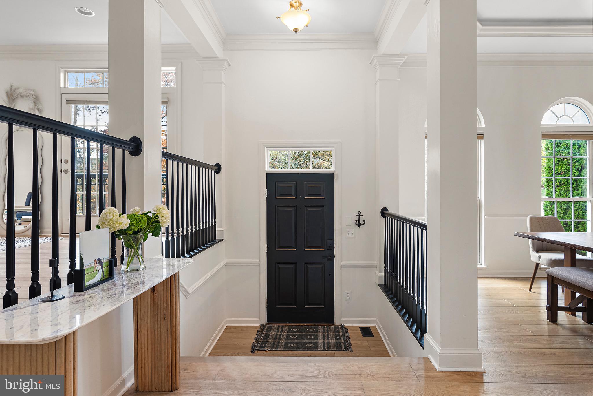 212 BOWEN COURT