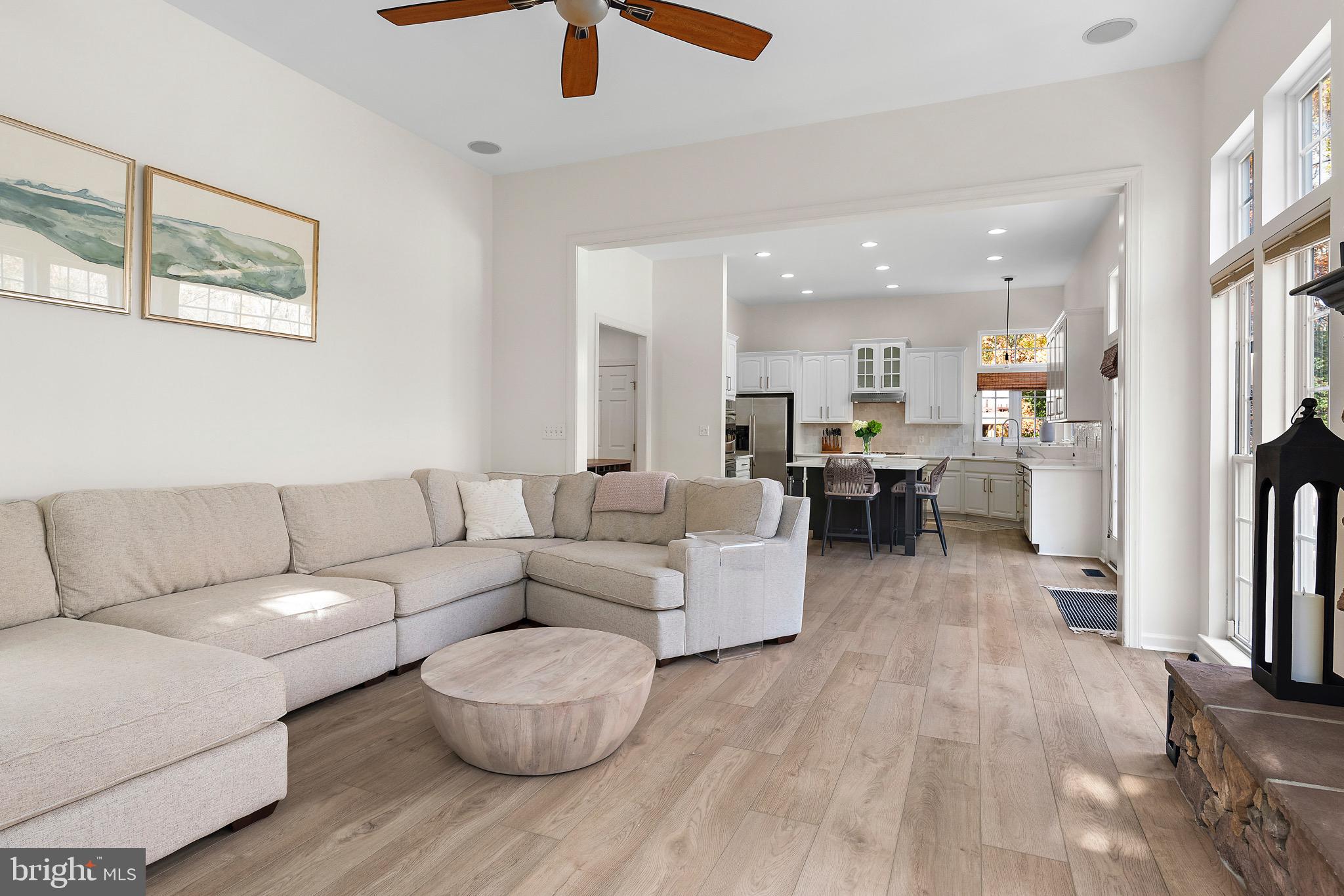 212 BOWEN COURT