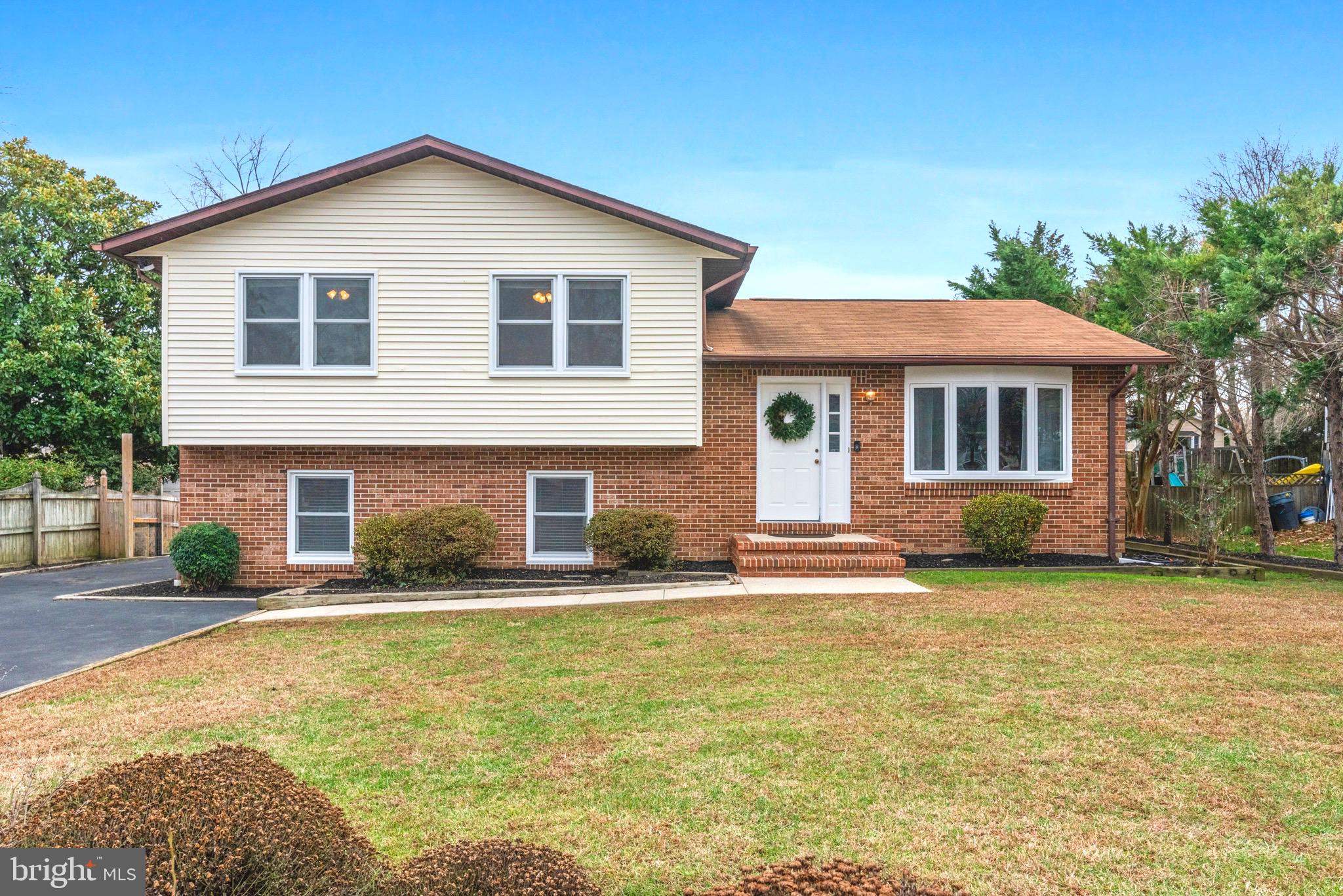 125 PINECREST DRIVE