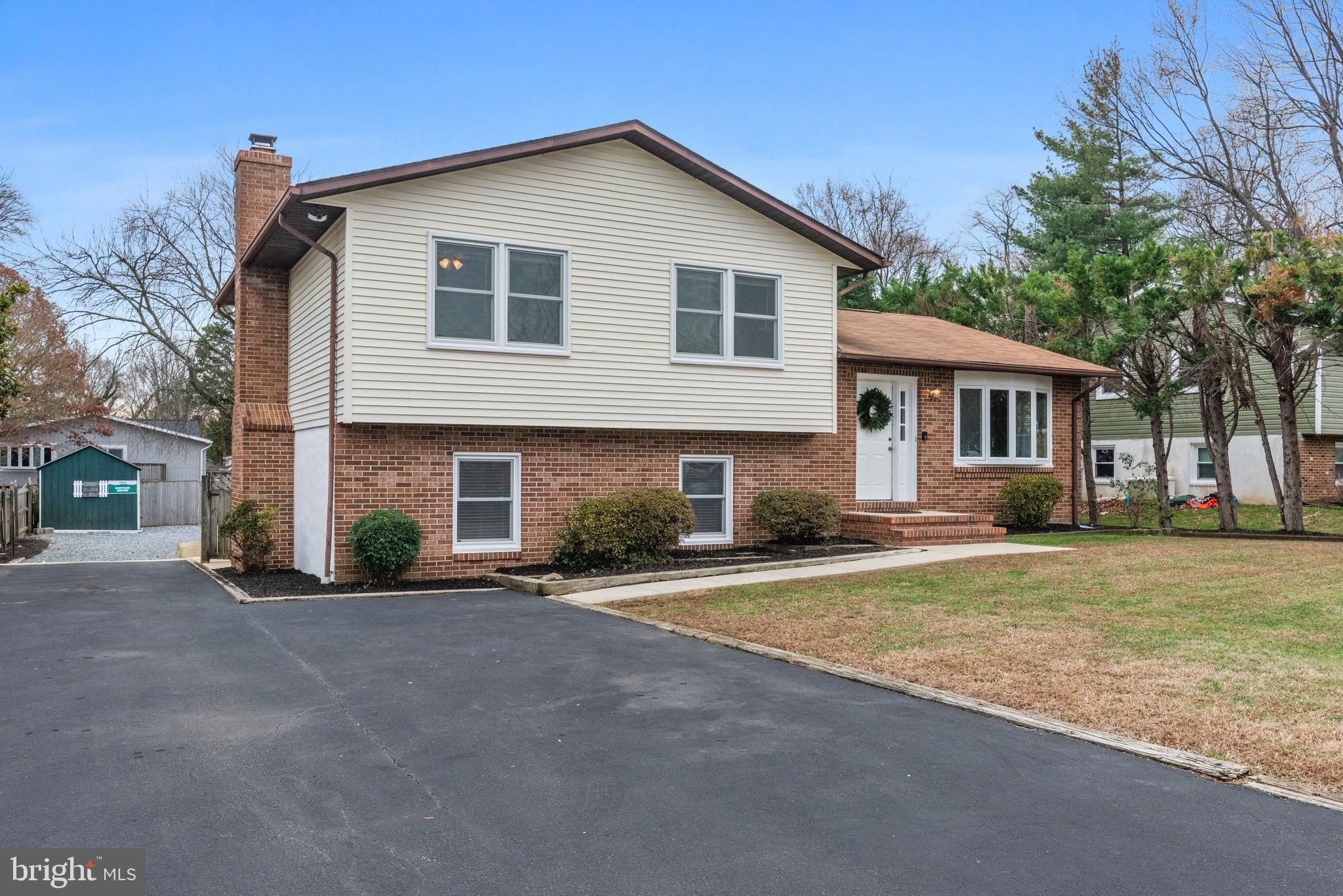 125 PINECREST DRIVE