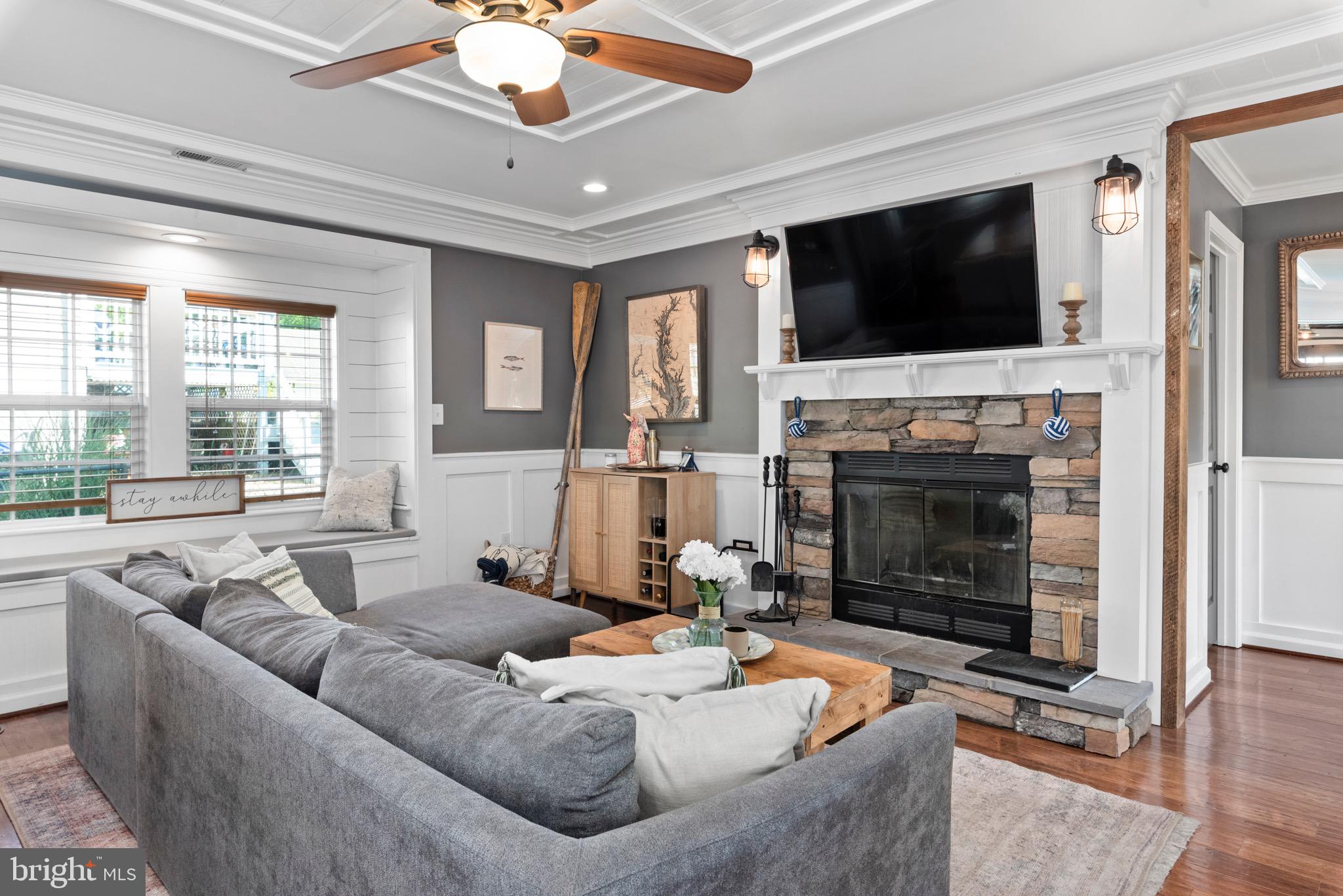 1627 SHORE DRIVE