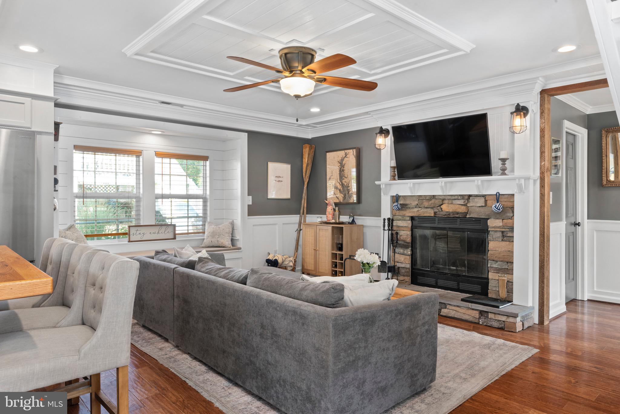 1627 SHORE DRIVE