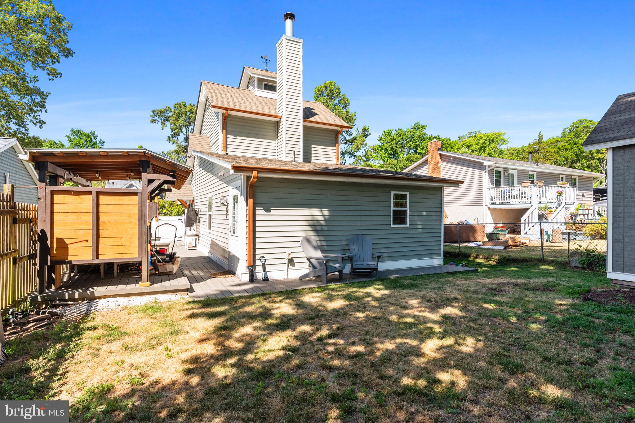 1627 SHORE DRIVE