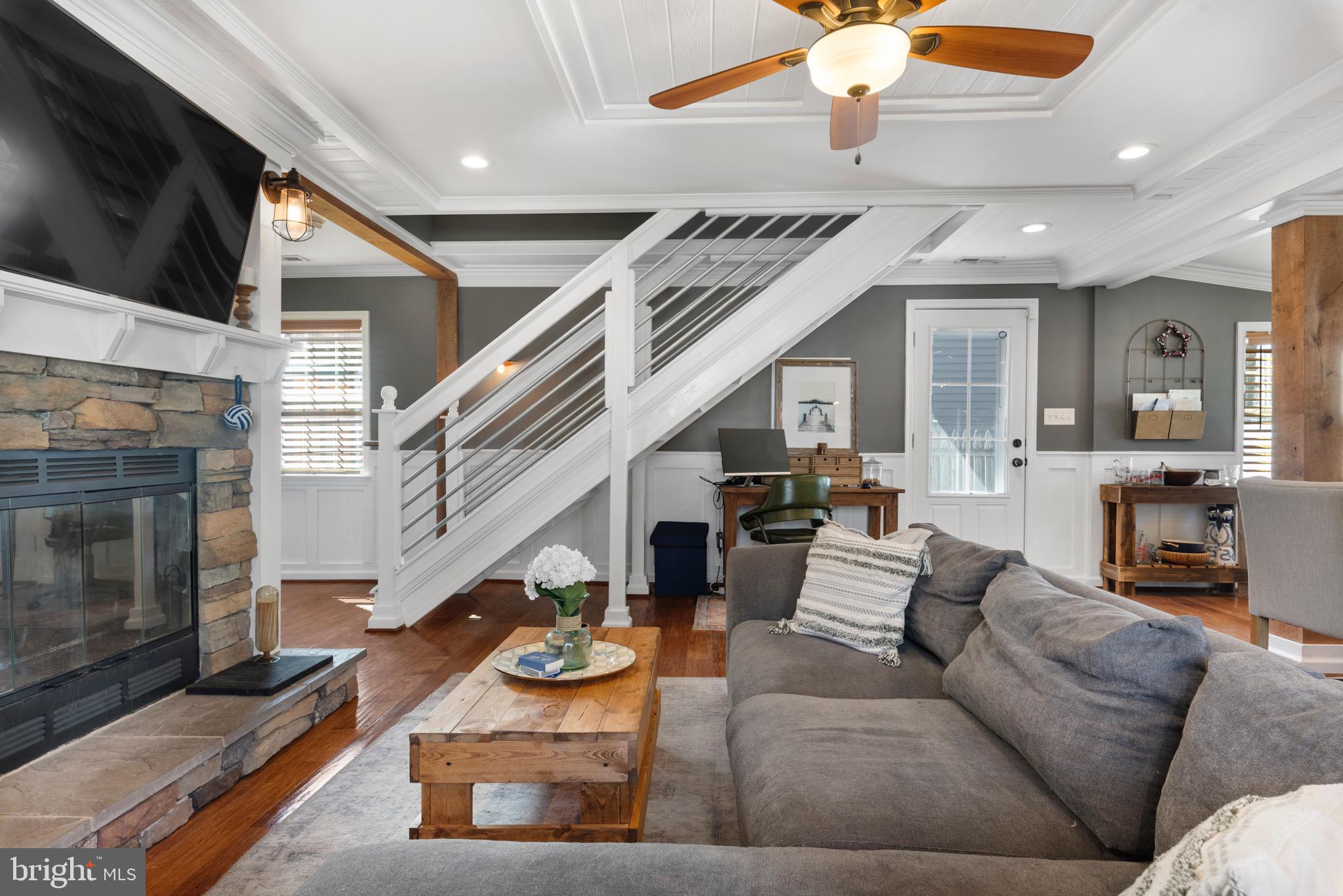 1627 SHORE DRIVE