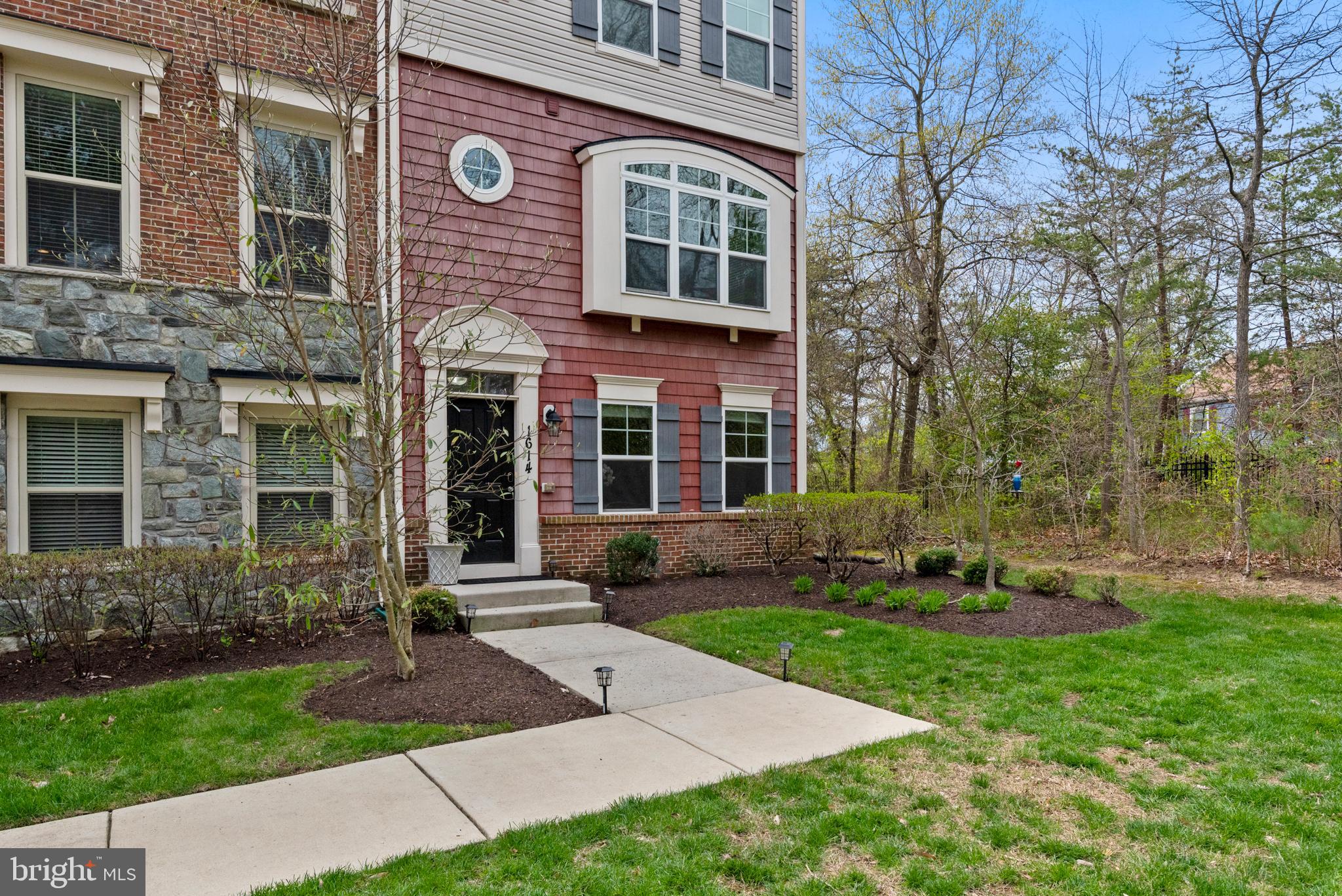 1614 BELLE DRIVE