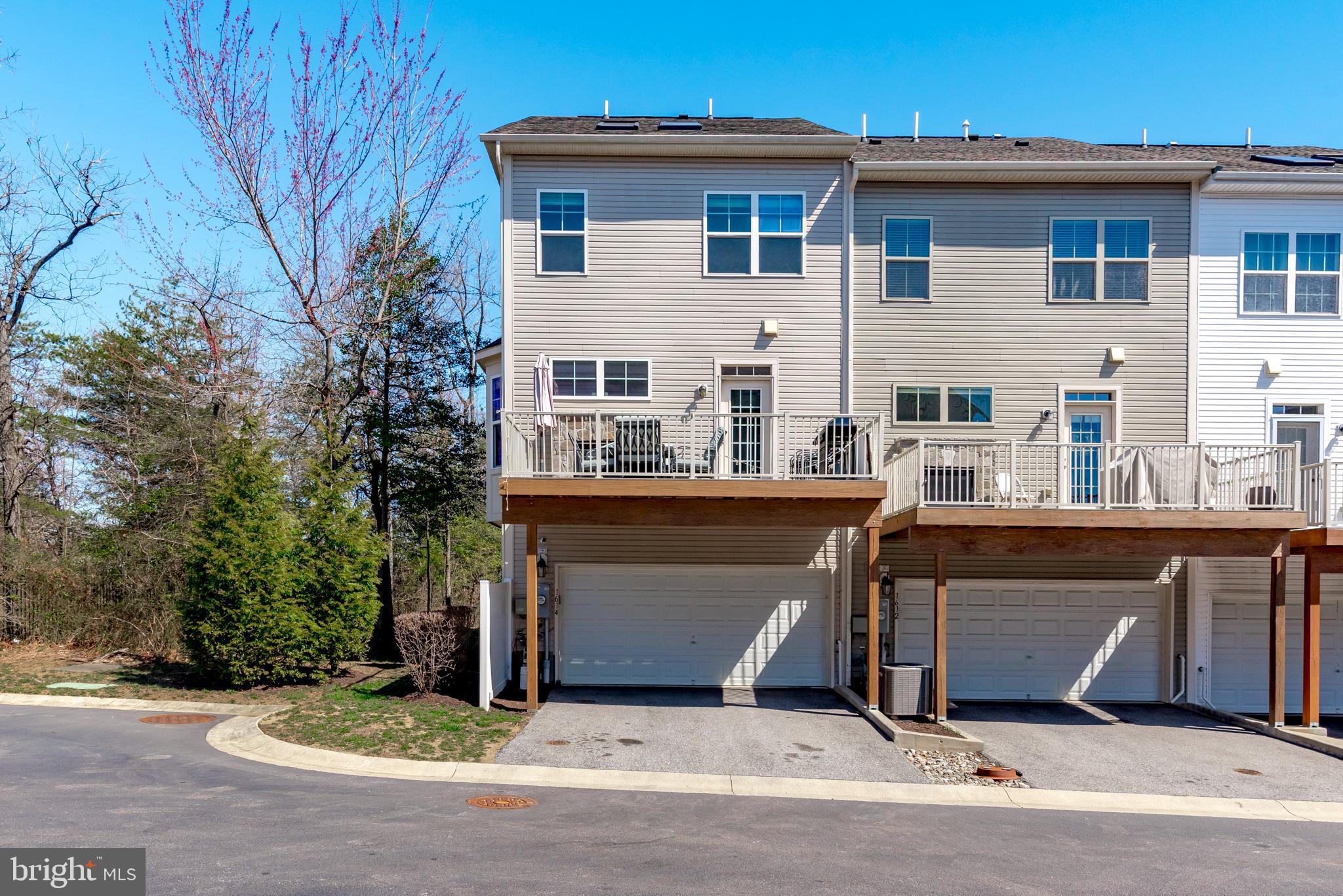 1614 BELLE DRIVE