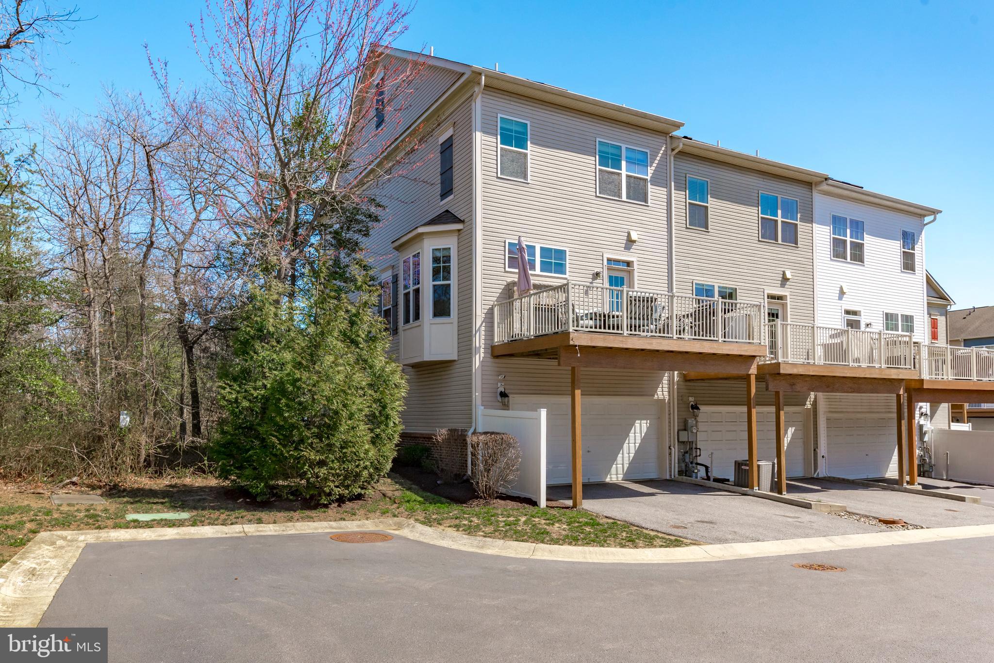 1614 BELLE DRIVE