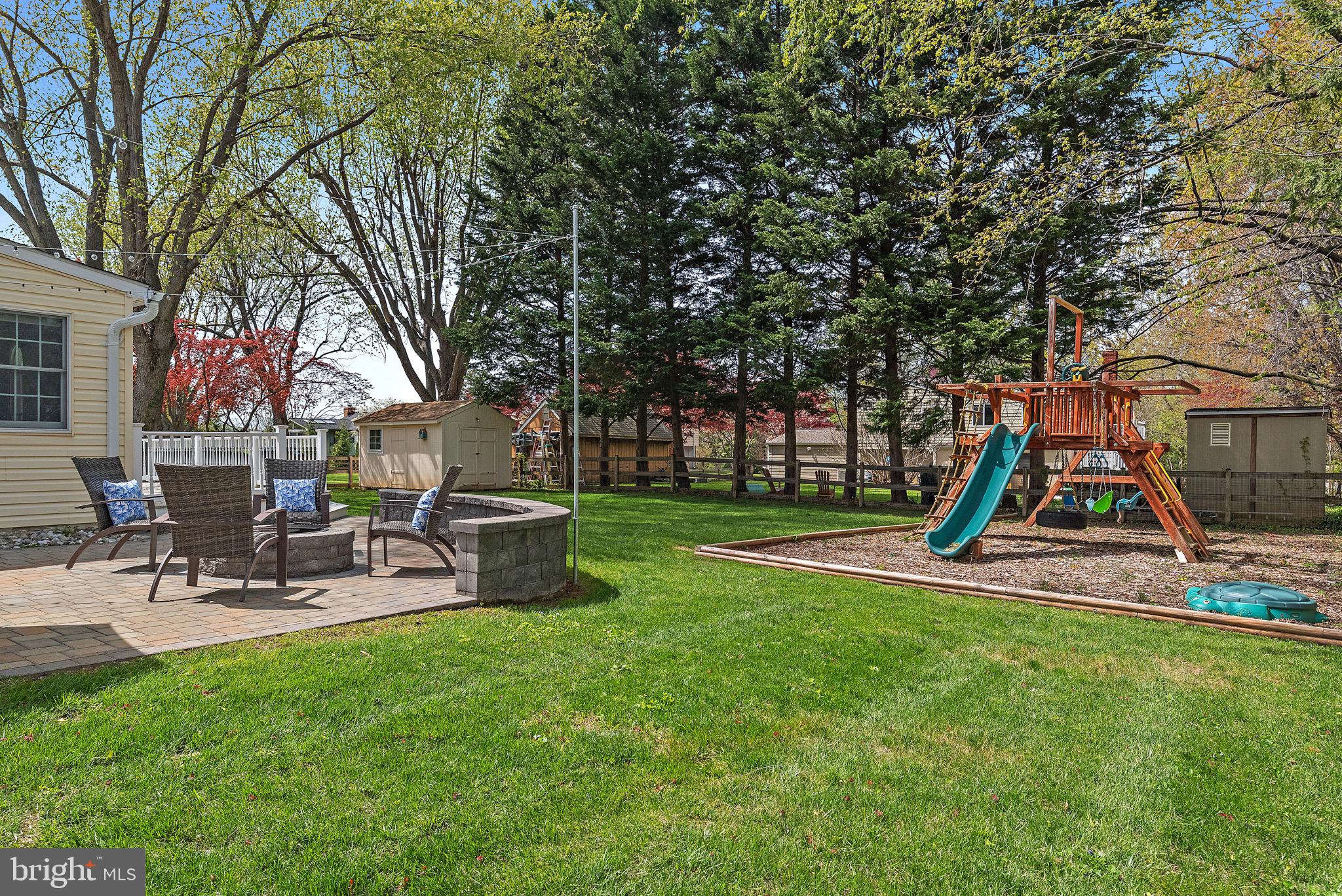 734 DOGWOOD LANE
