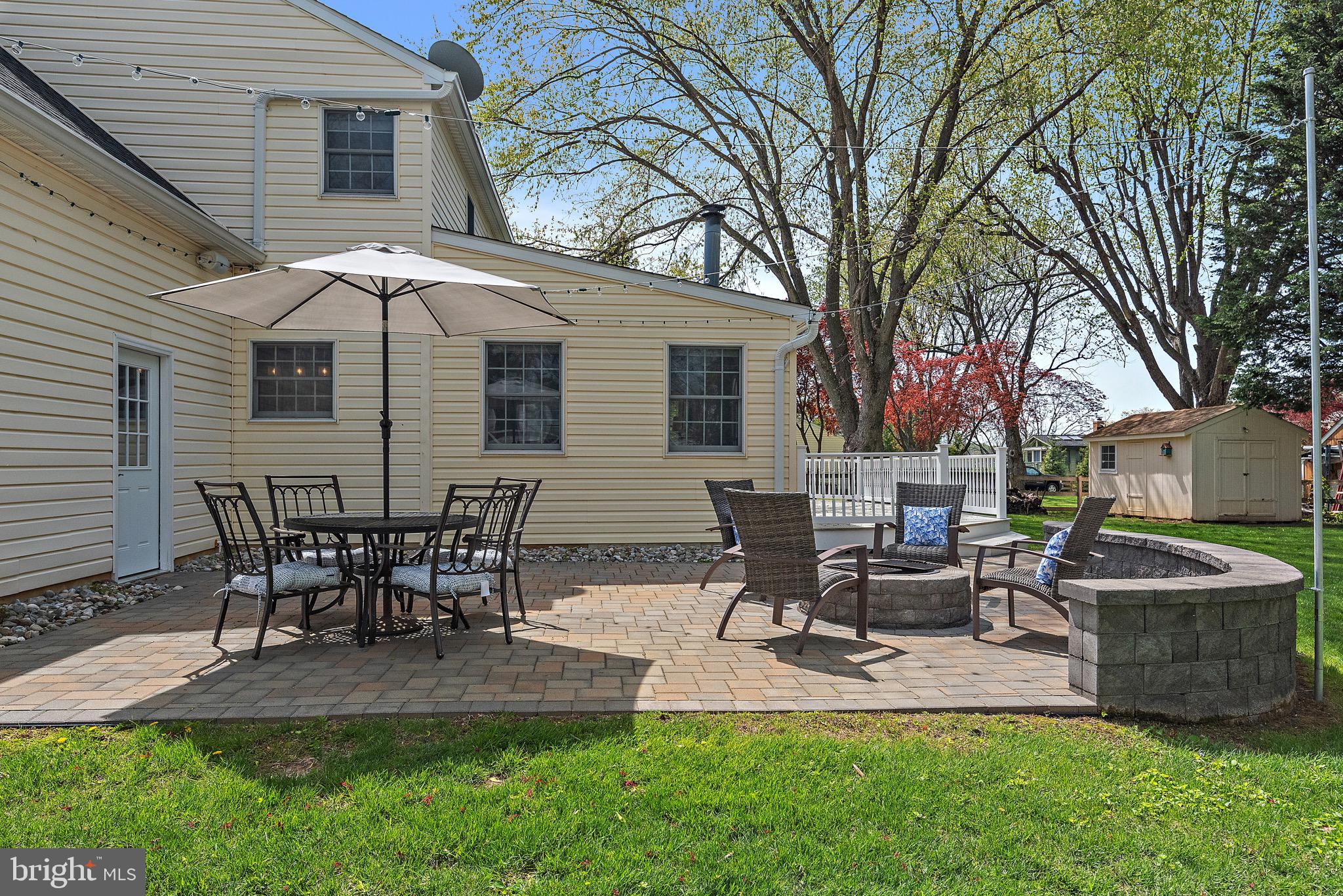 734 DOGWOOD LANE