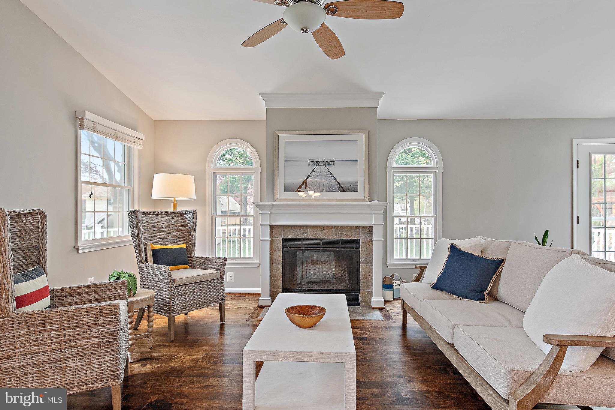 734 DOGWOOD LANE