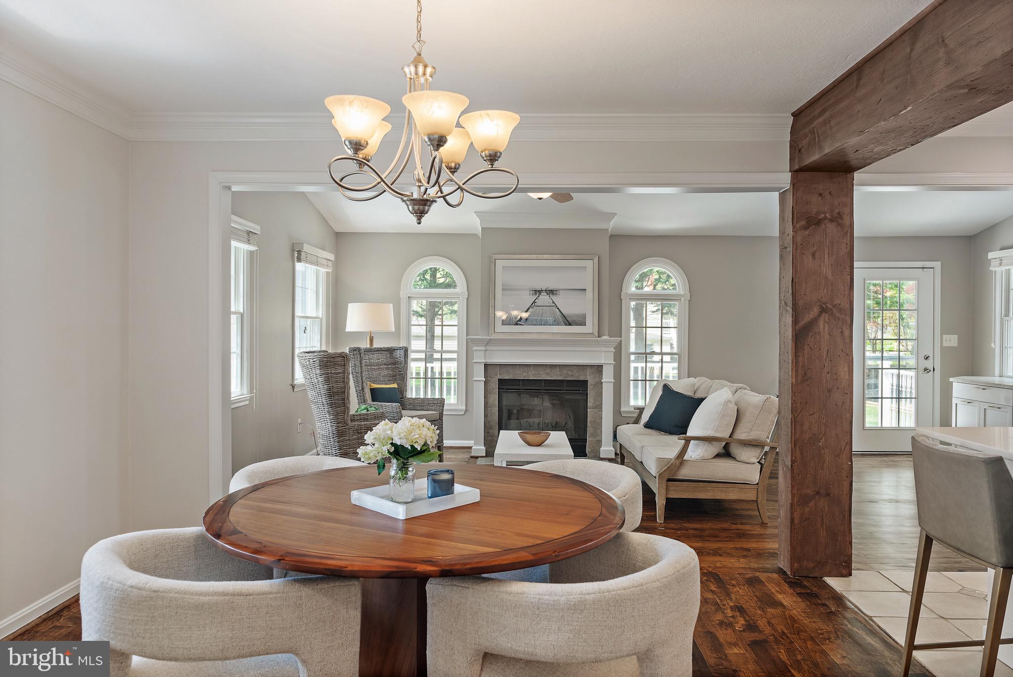 734 DOGWOOD LANE
