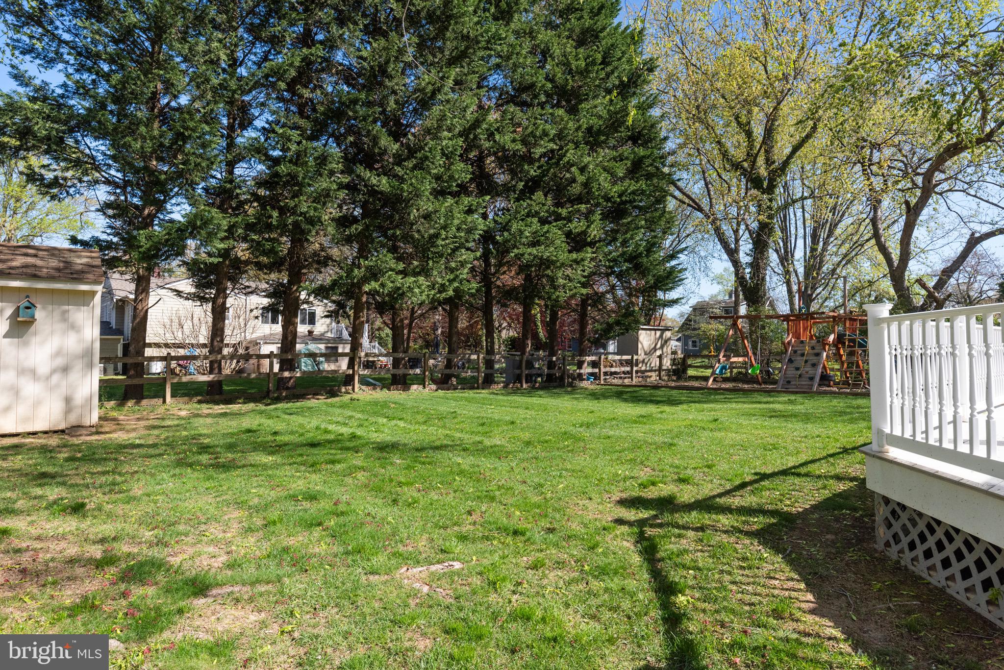 734 DOGWOOD LANE
