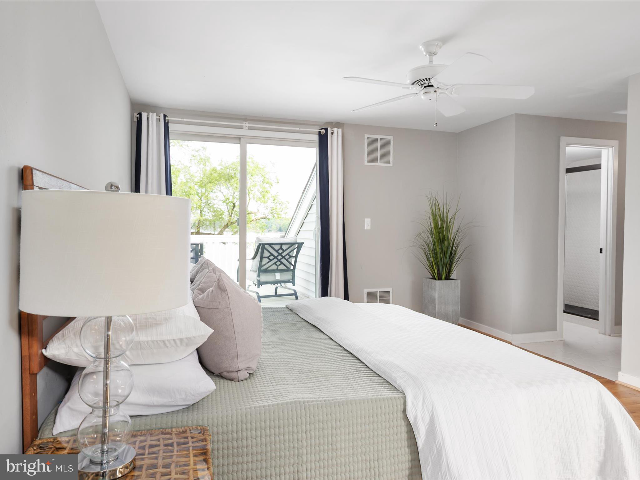 504 MOORINGS CIRCLE