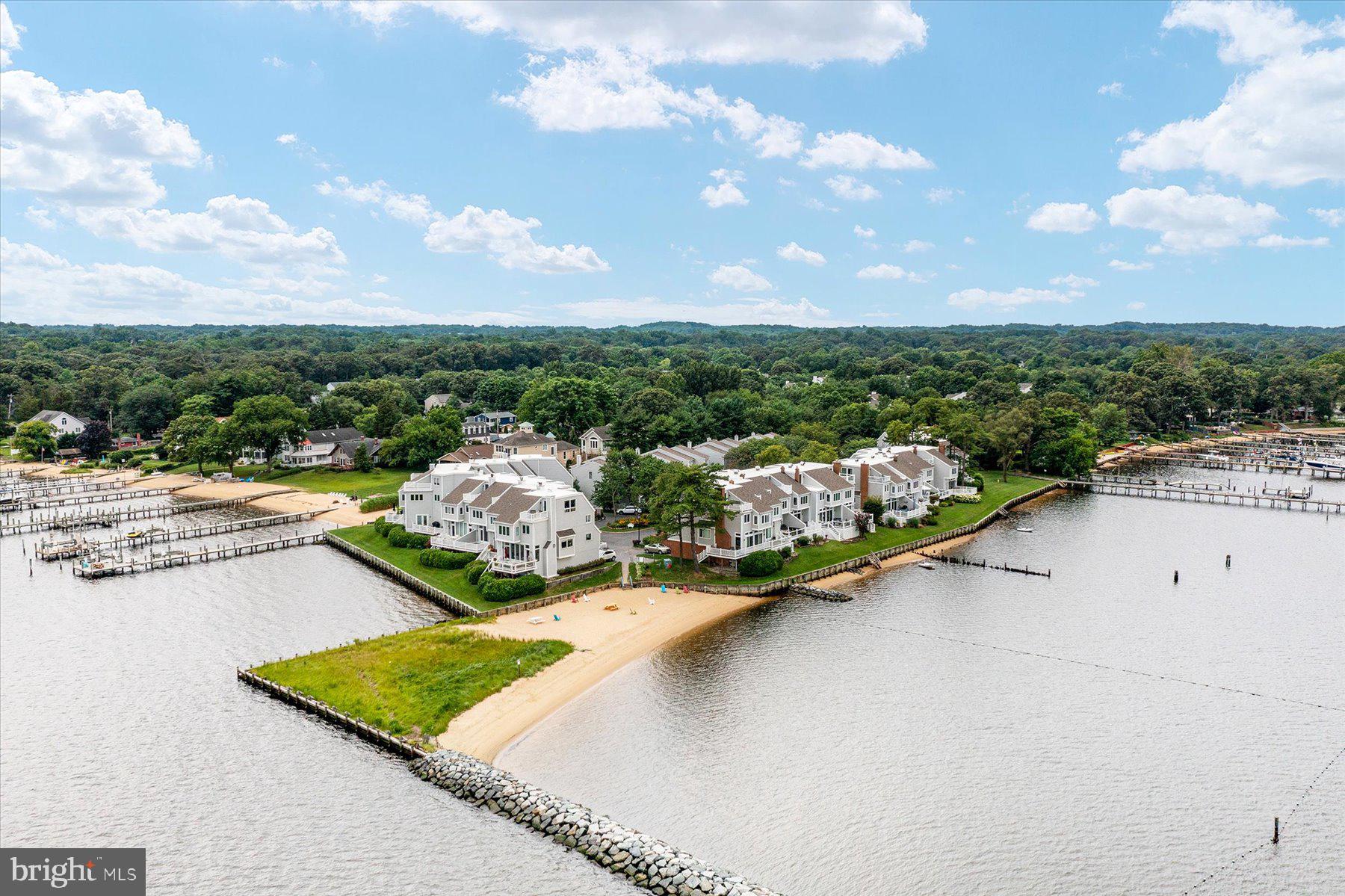 504 MOORINGS CIRCLE