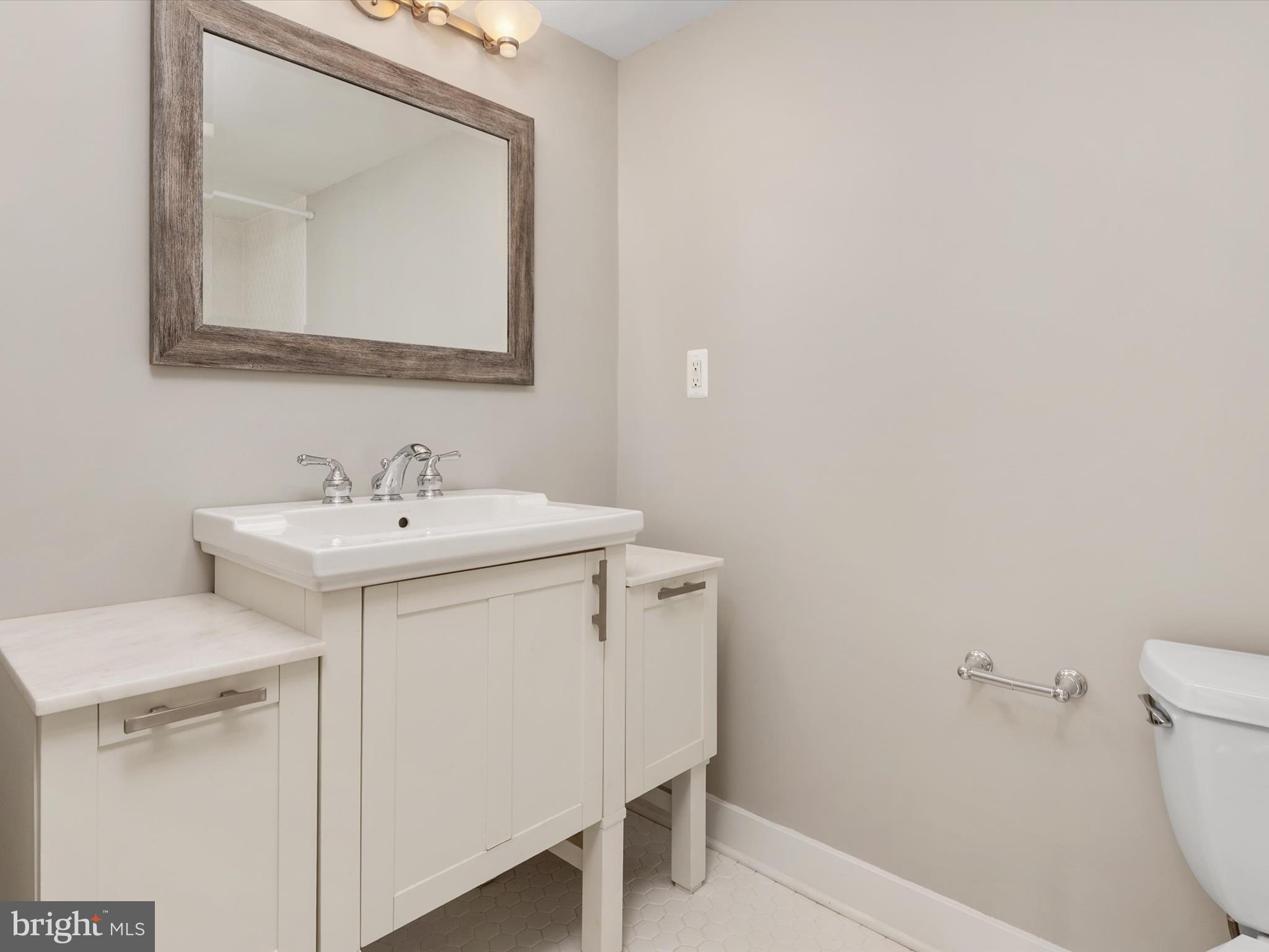 504 MOORINGS CIRCLE