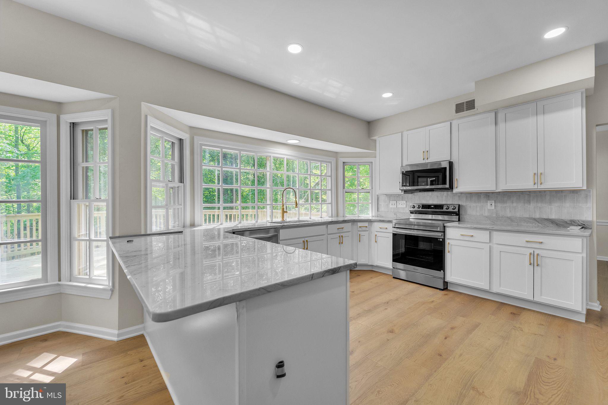 1206 SOUTHWIND COURT