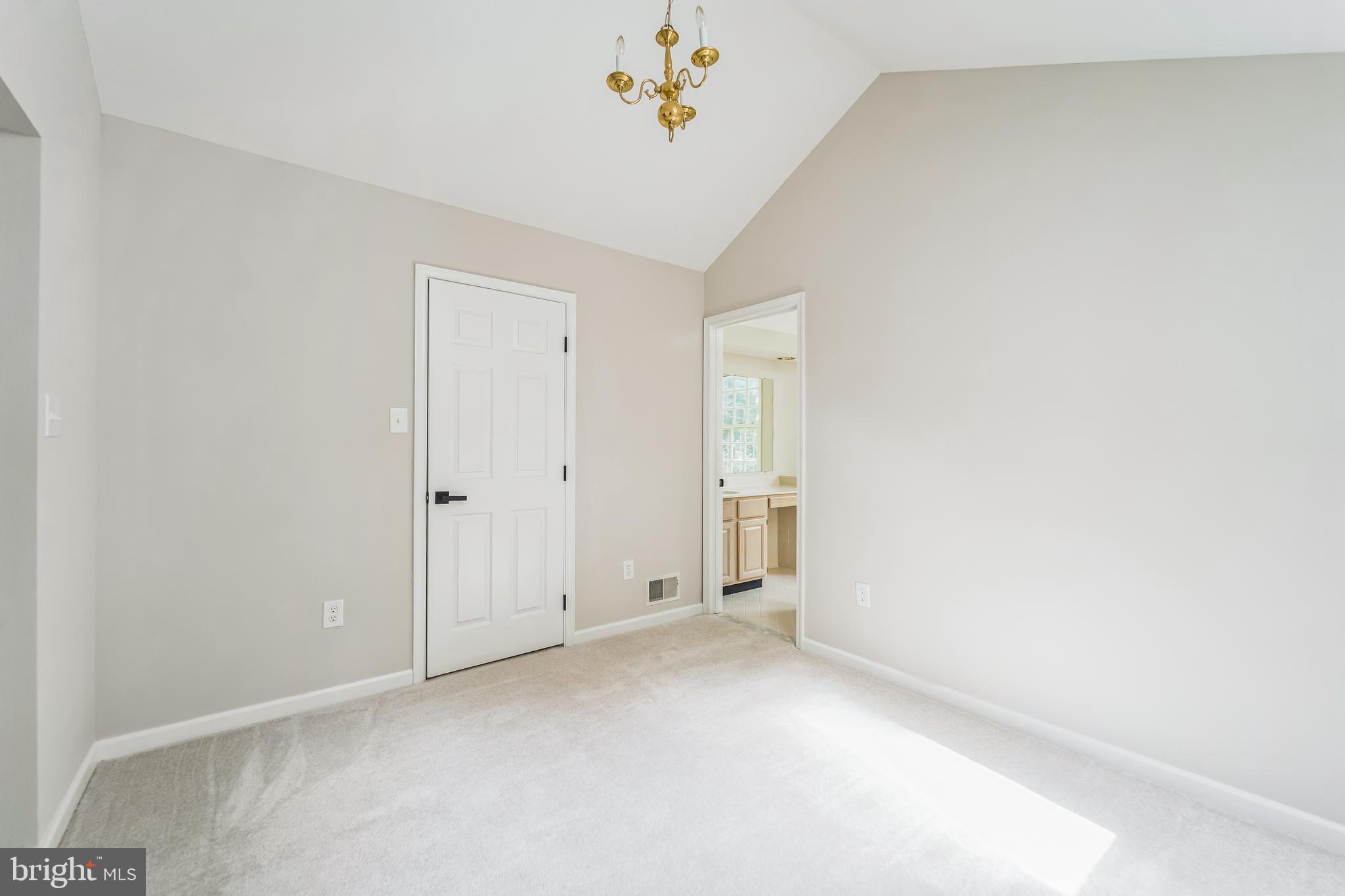 1206 SOUTHWIND COURT