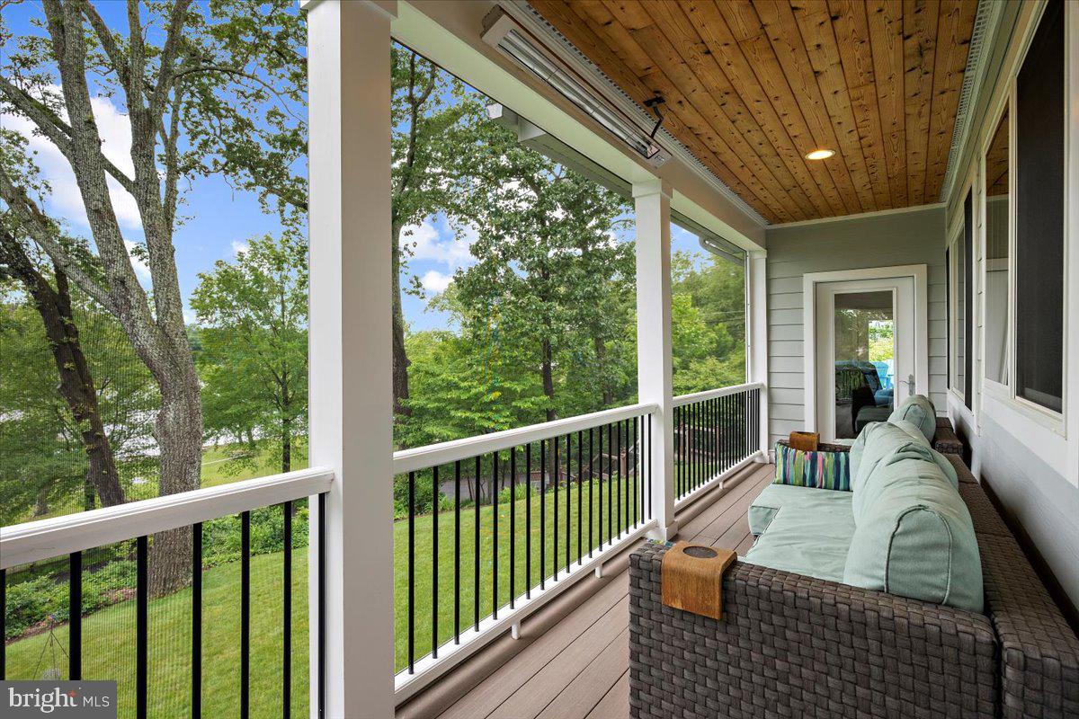 637 RAVINE ROAD