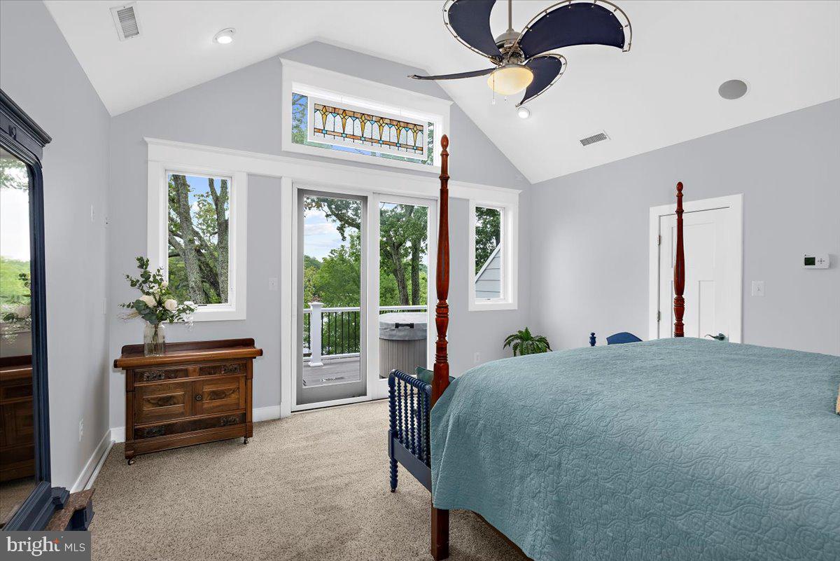 637 RAVINE ROAD