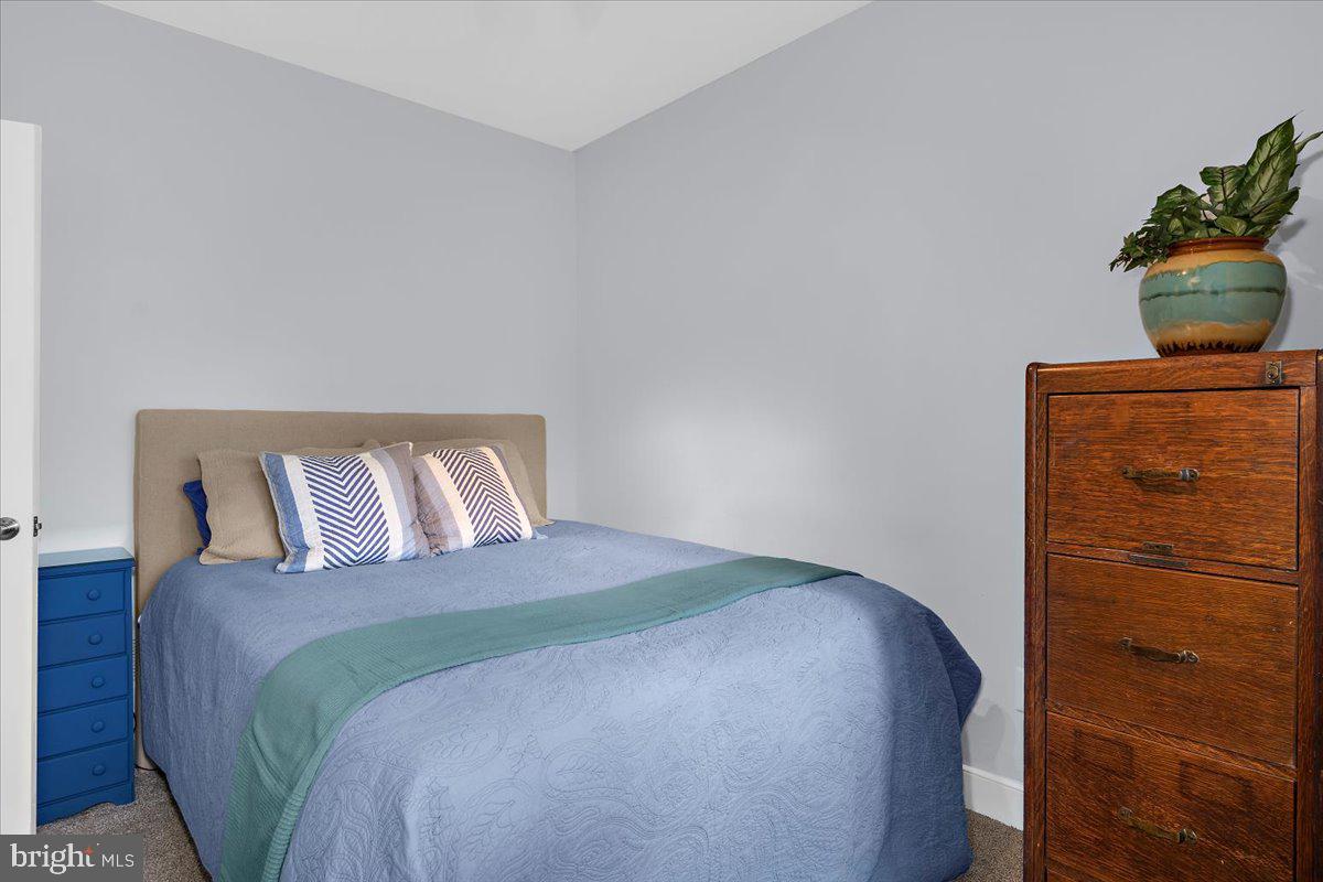 637 RAVINE ROAD