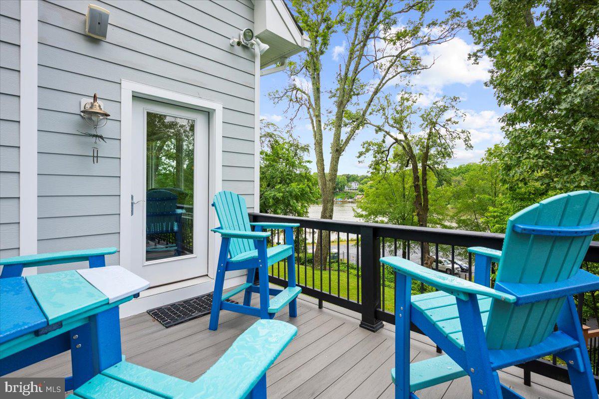 637 RAVINE ROAD