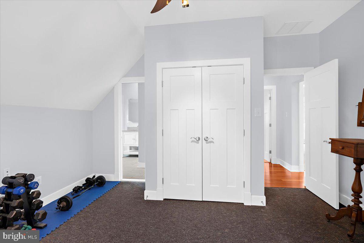 637 RAVINE ROAD