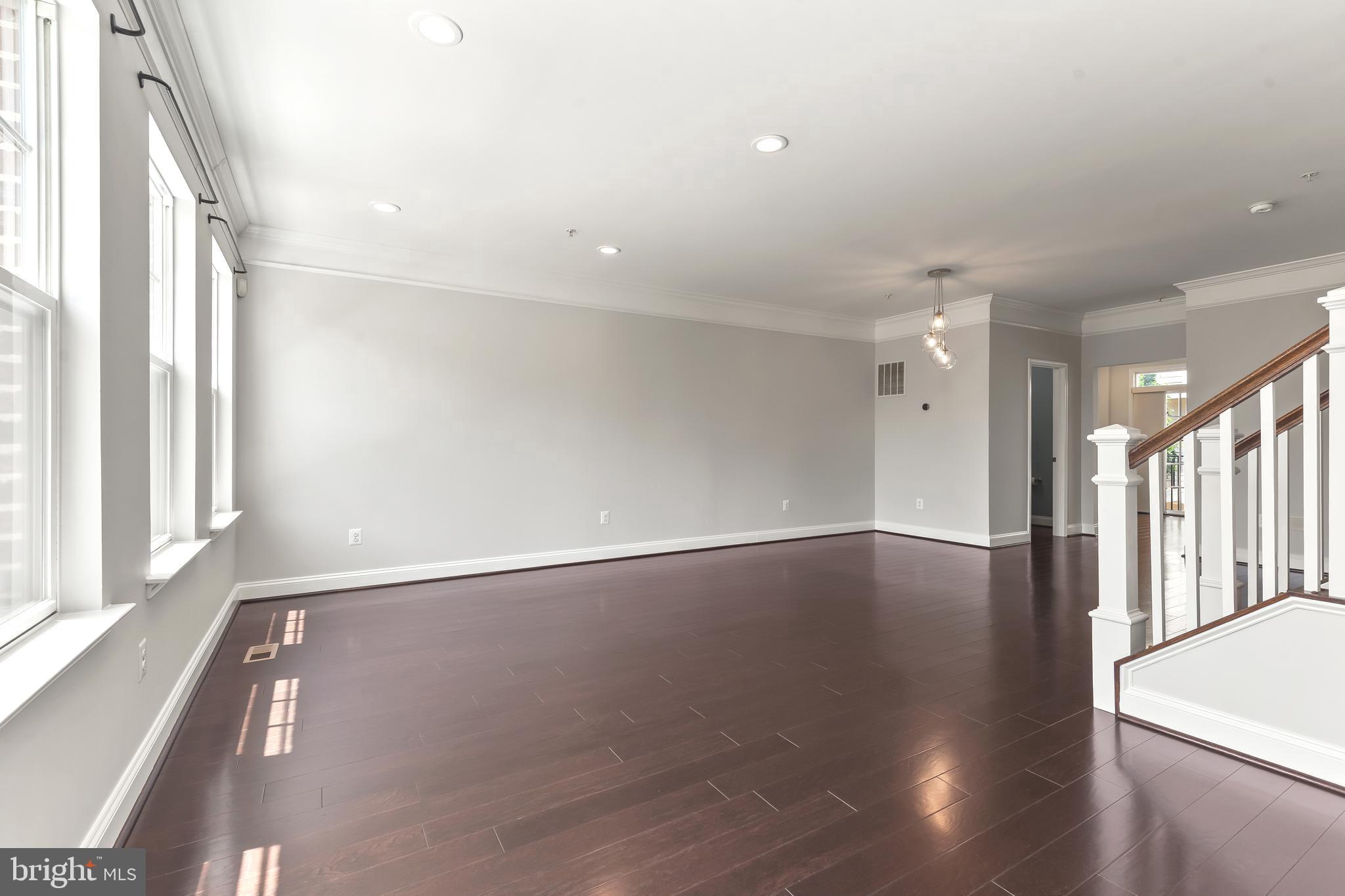 89 SOUTHGATE AVENUE