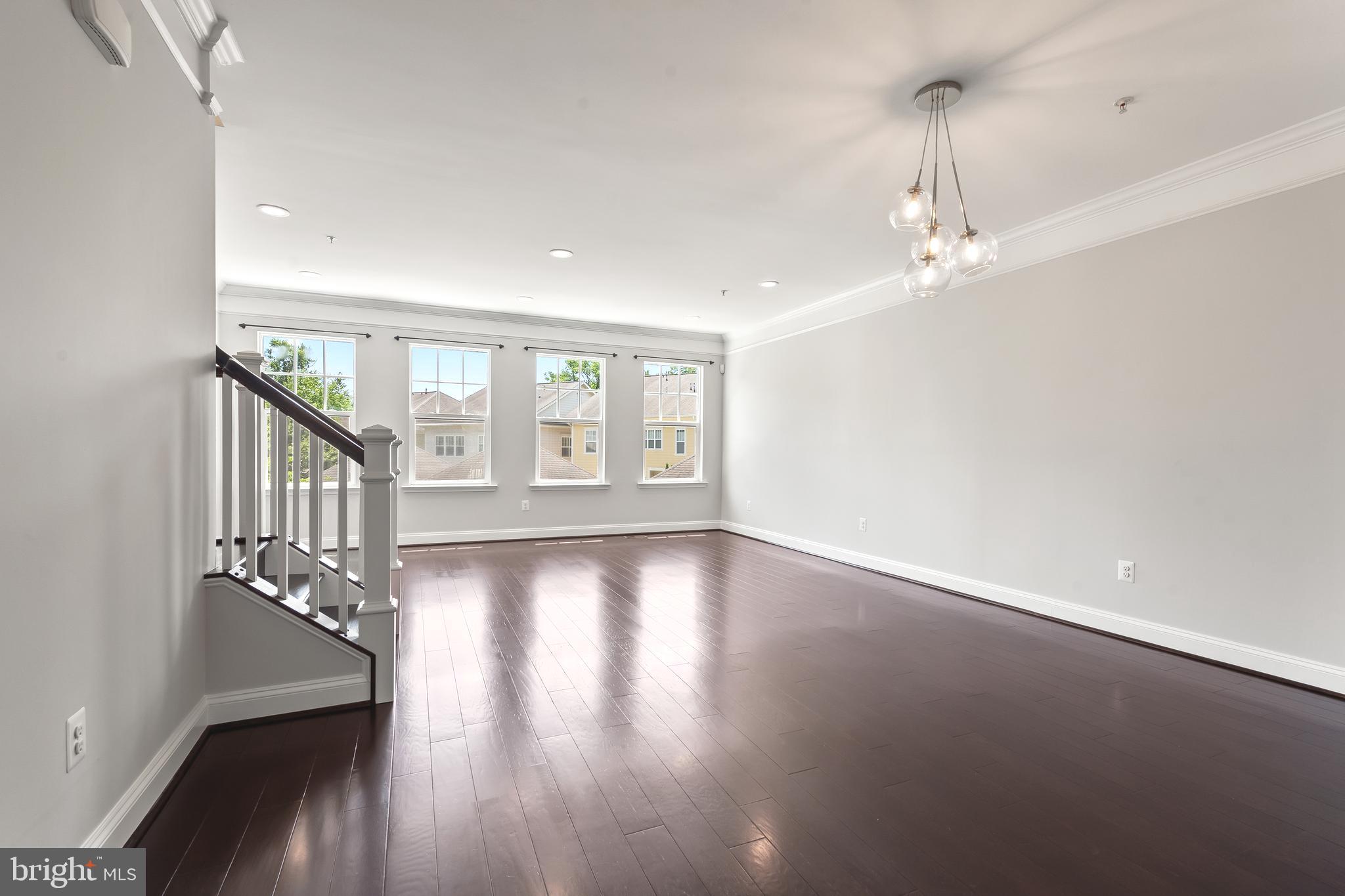 89 SOUTHGATE AVENUE