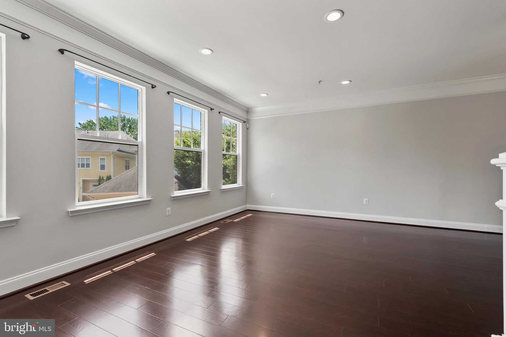 89 SOUTHGATE AVENUE