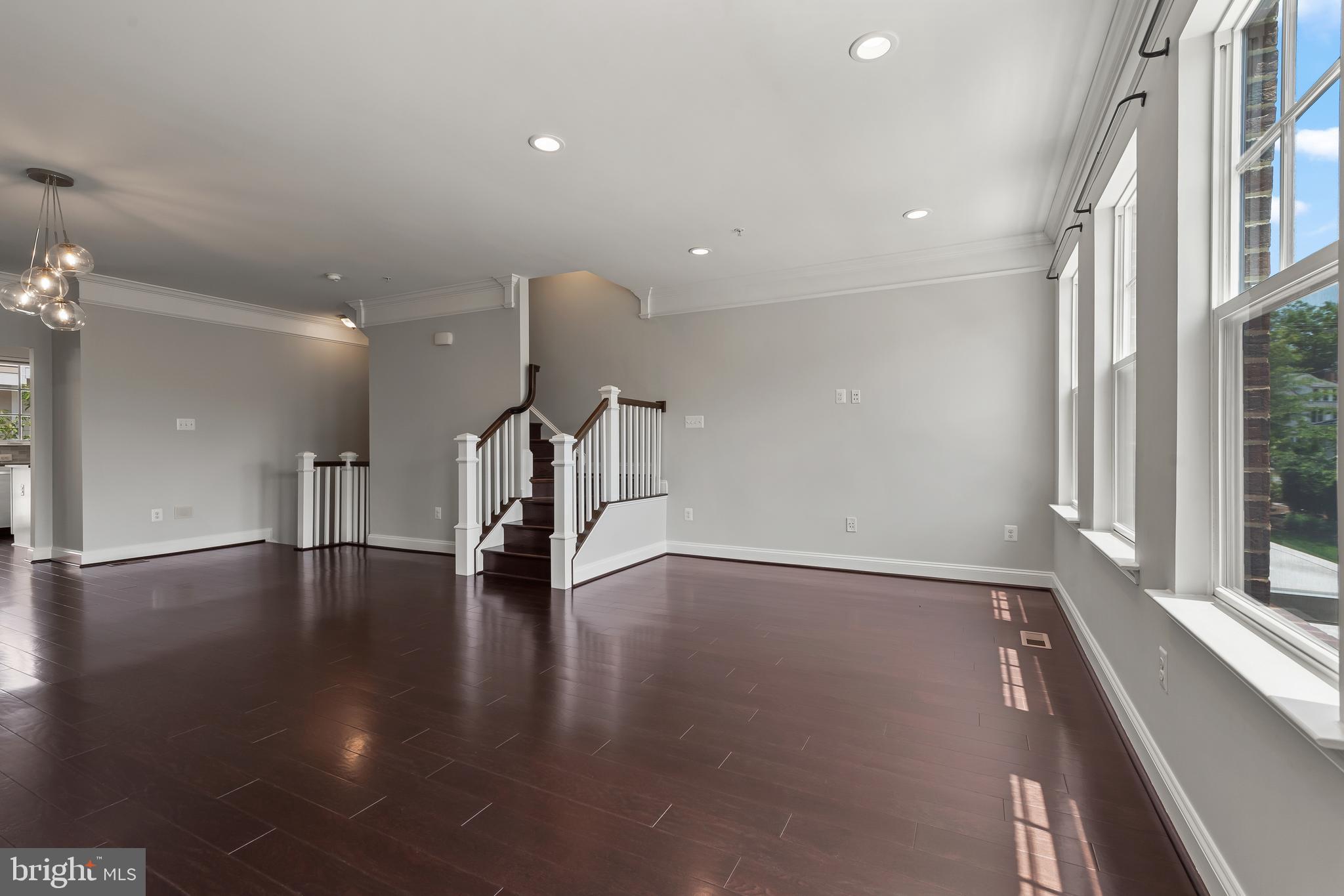 89 SOUTHGATE AVENUE
