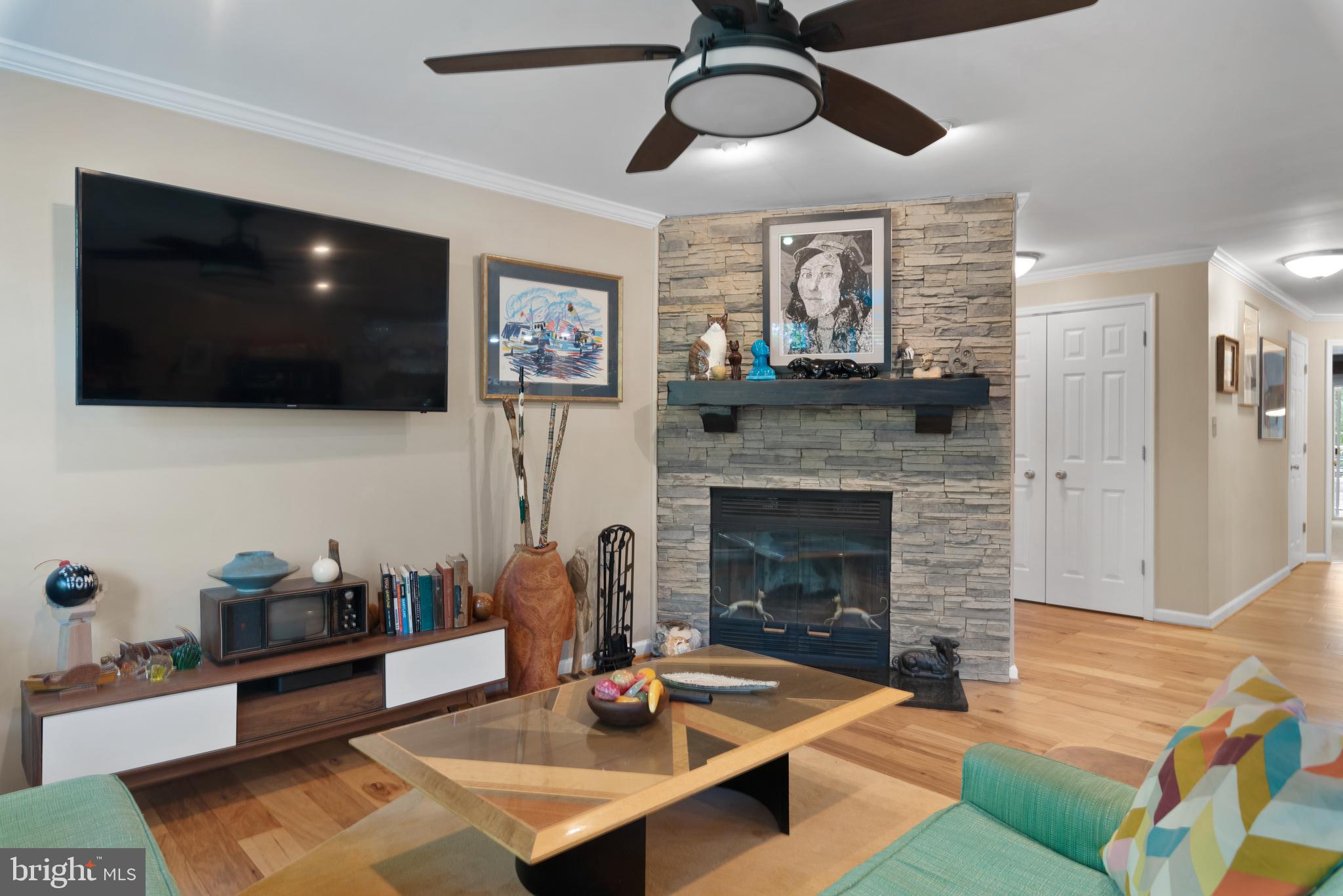 1142 LAKE HERON DRIVE 2B
