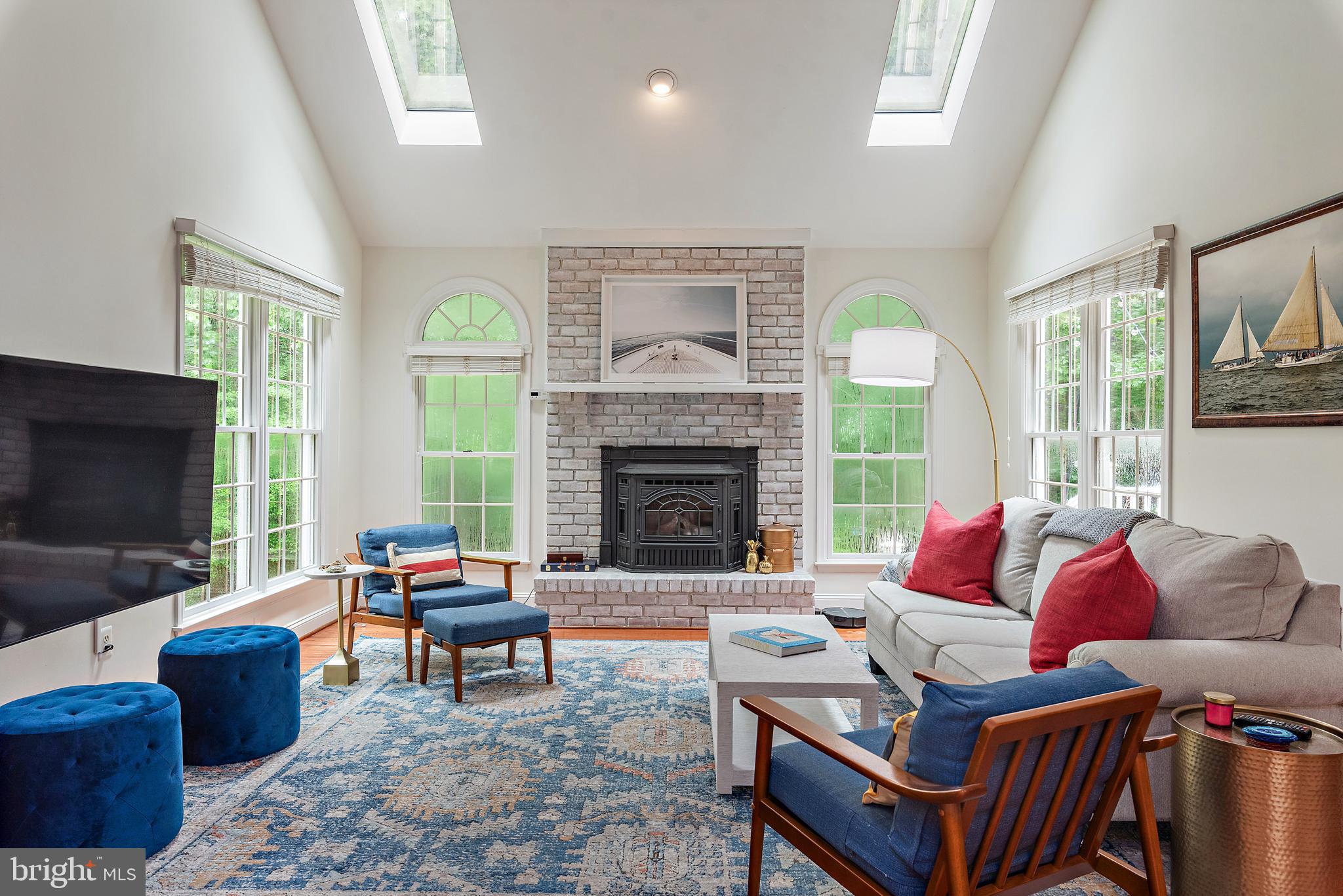 905 MALVERN HILL DRIVE