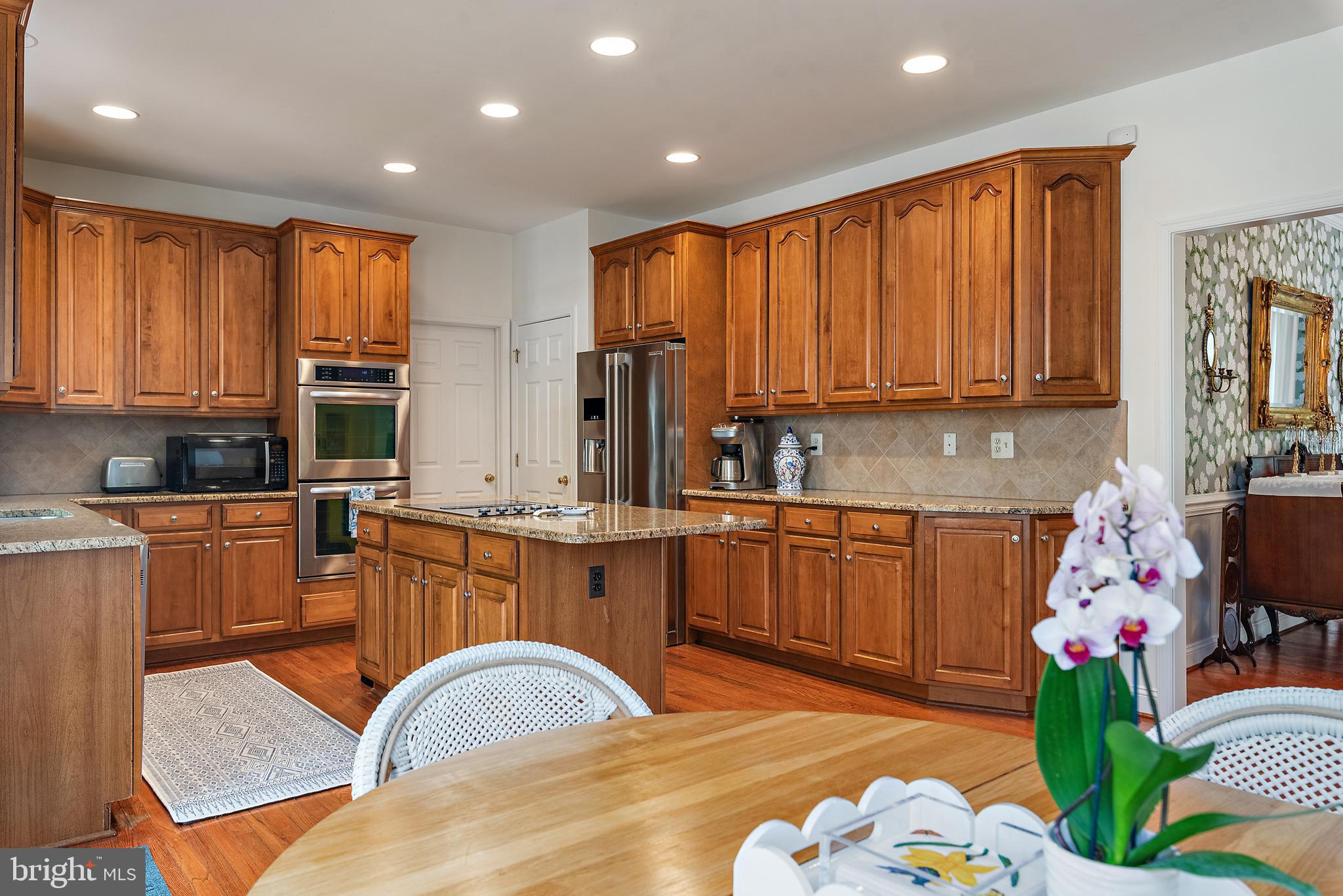 905 MALVERN HILL DRIVE
