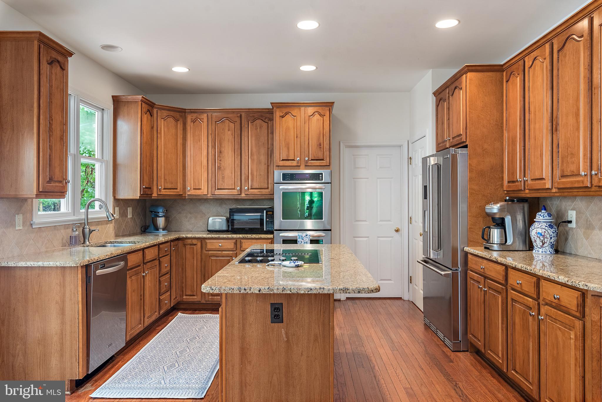 905 MALVERN HILL DRIVE