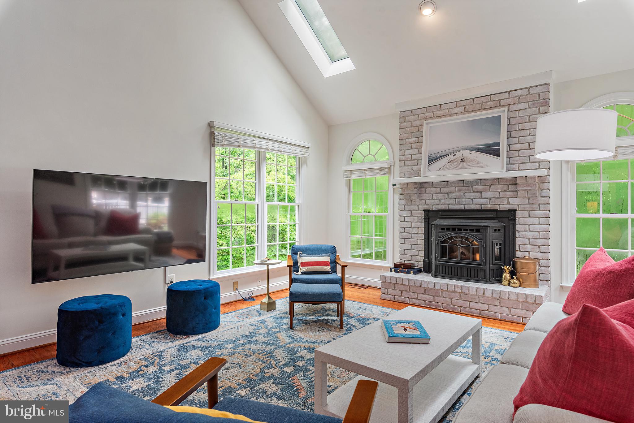 905 MALVERN HILL DRIVE