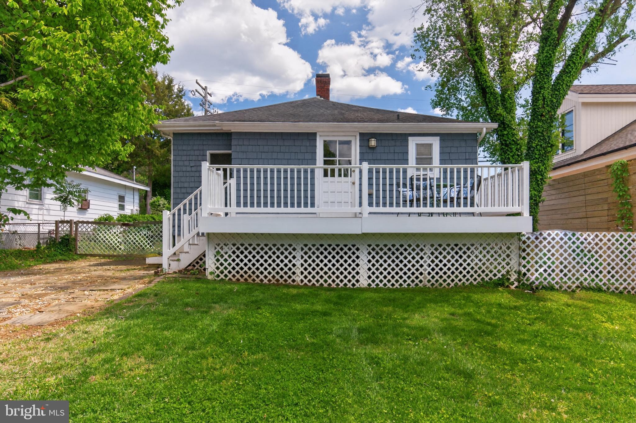 607 MELVIN AVENUE