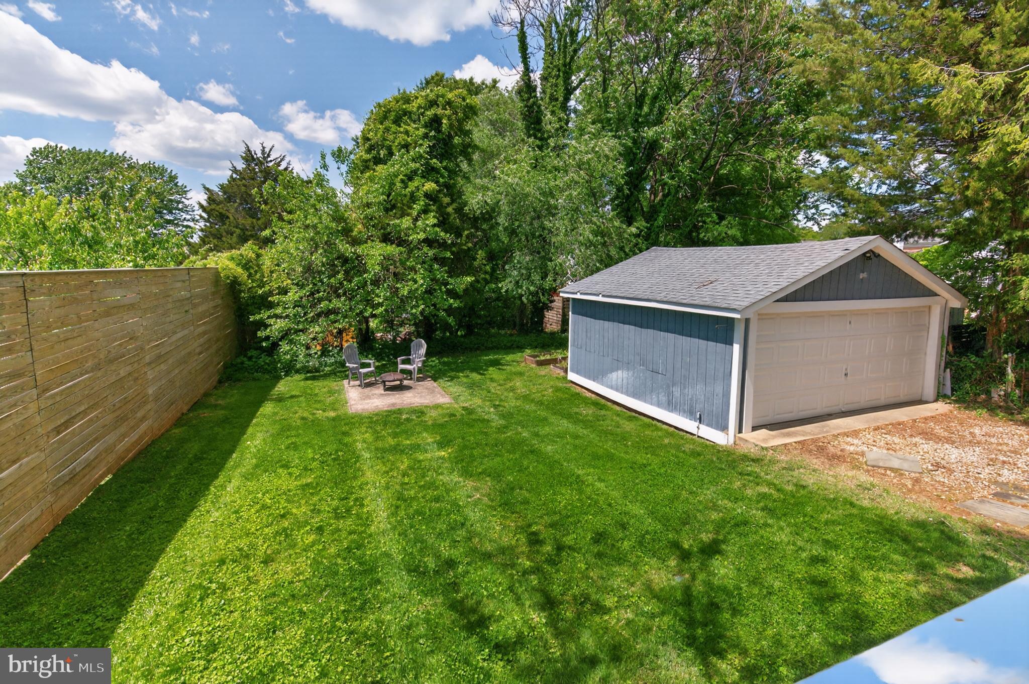 607 MELVIN AVENUE