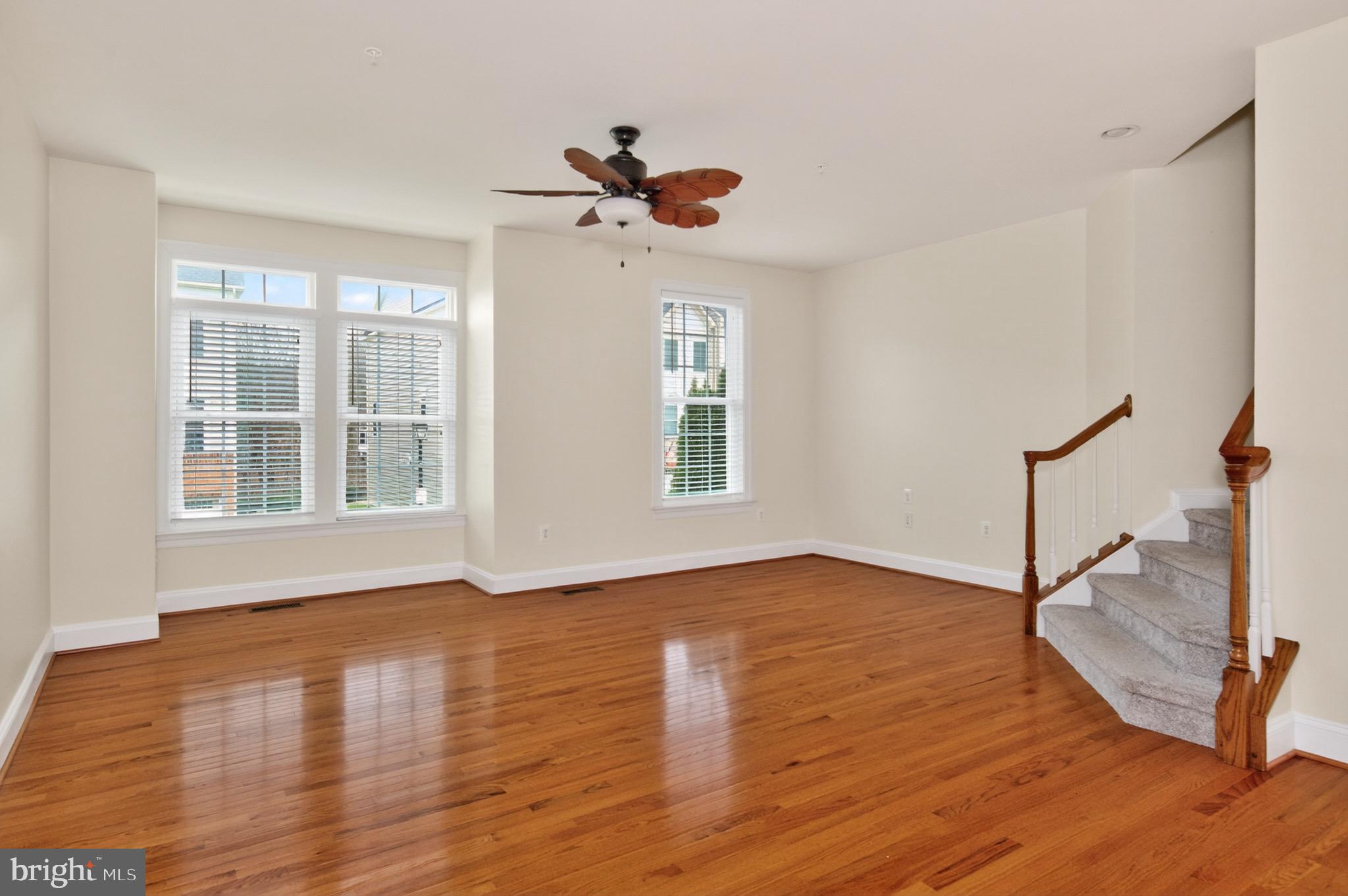 548 DEEP CREEK VIEW