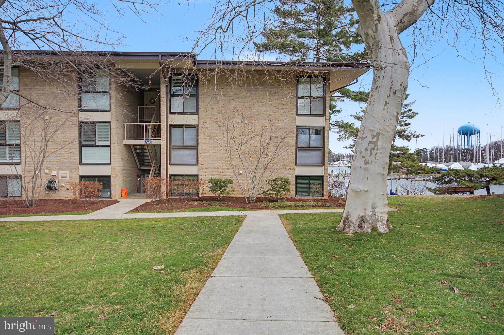 768 FAIRVIEW AVENUE B 768 B
