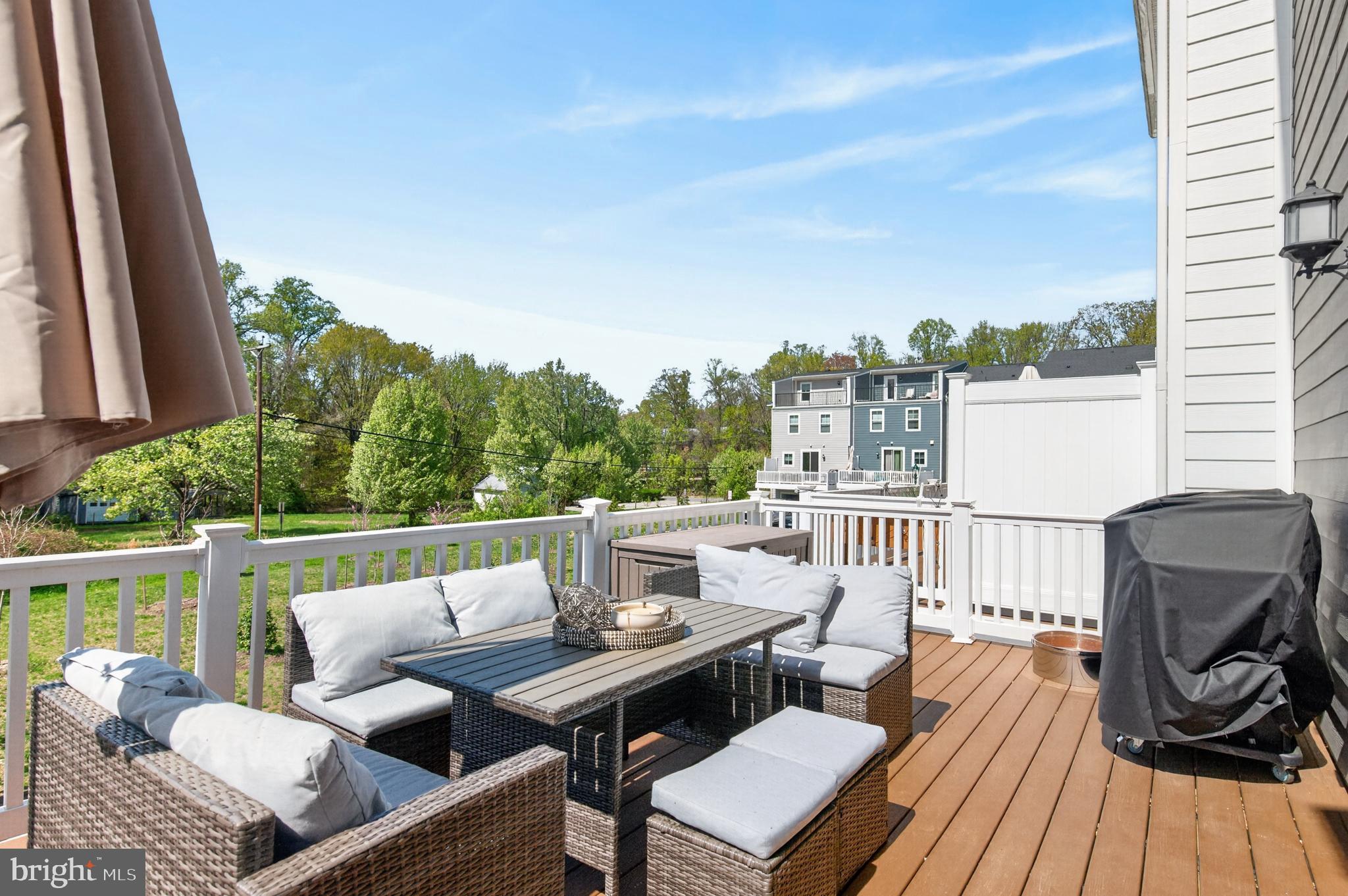 118 TREBLIS WAY